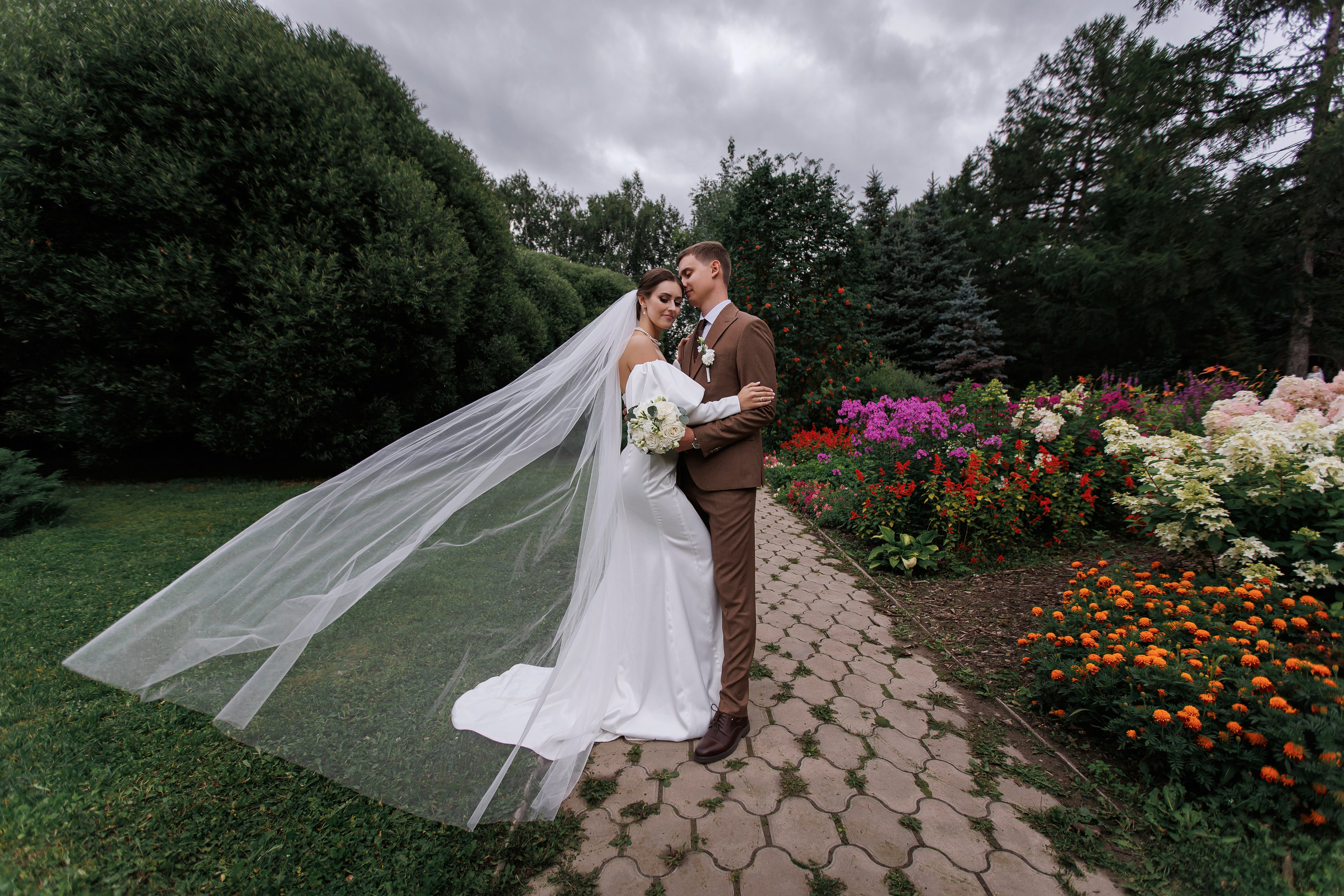 Ирина и Егор. Свадебный фотограф в Омске Яна Савина