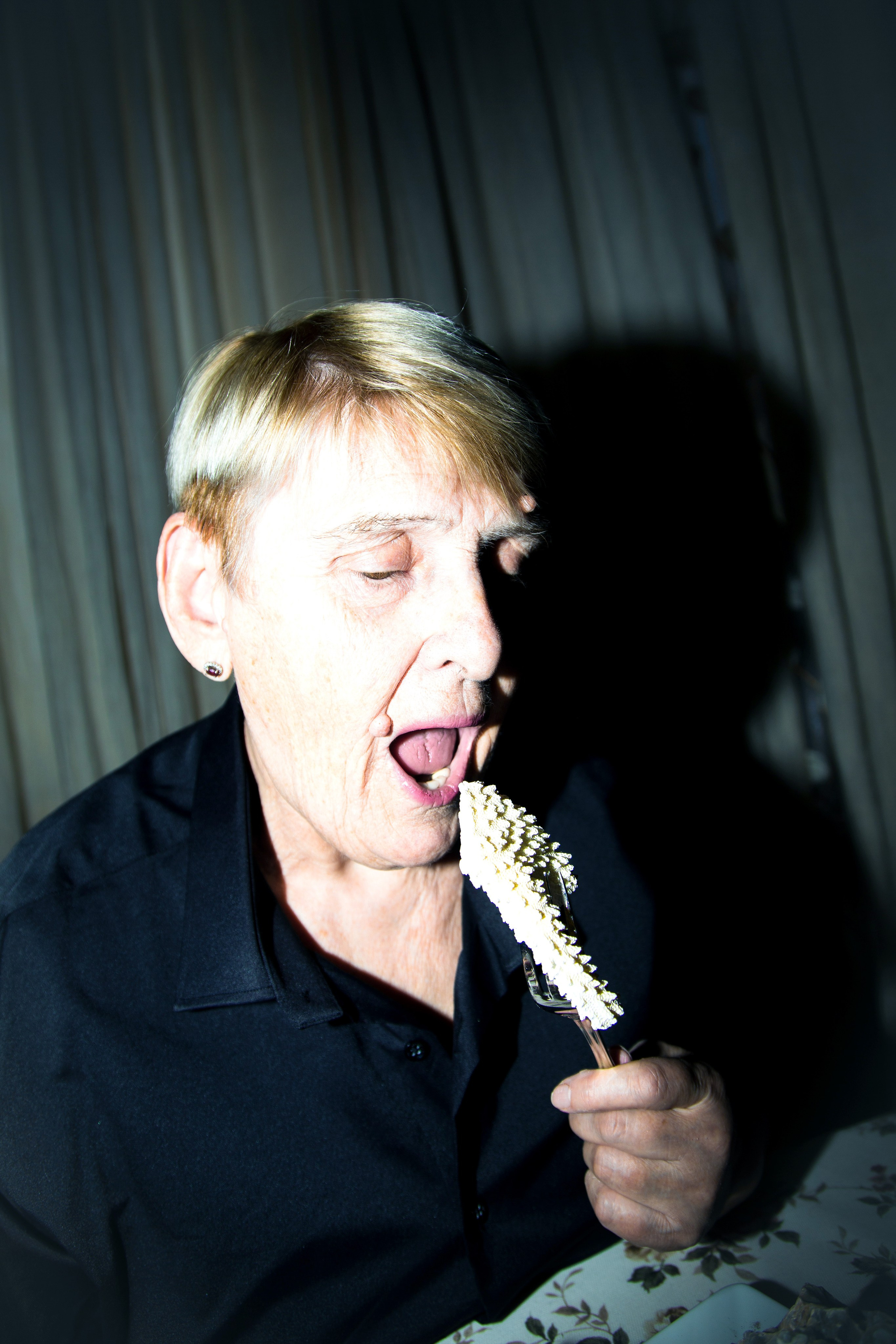 Jetta. Arina Kharakhashian