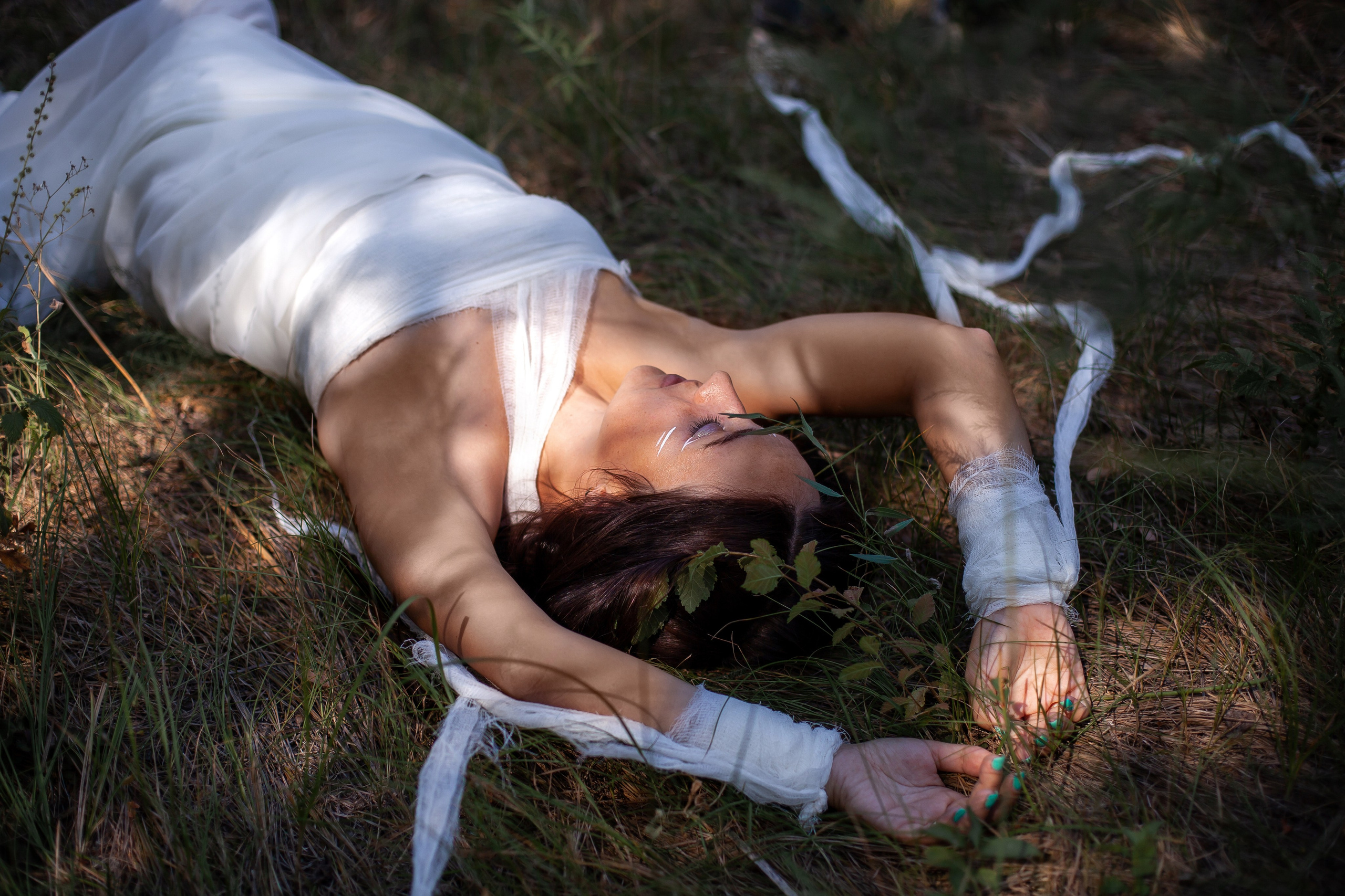 Юлия в лесу. Творческая съемка. Фотограф в Волгограде Норченко Светлана