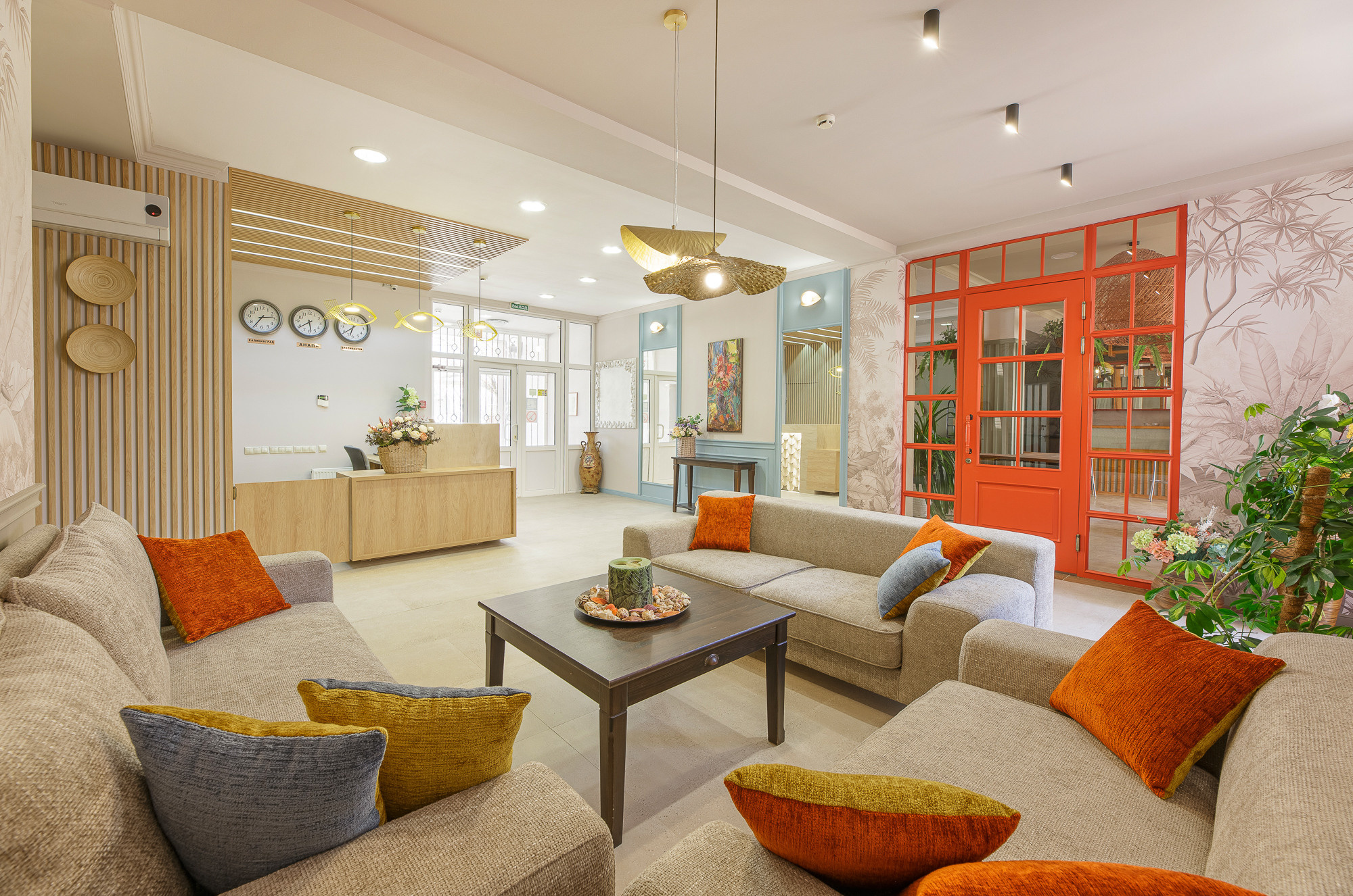 Renatphoto-Интерьерная фотосъёмка отелей в городе Анапа. Профессиональная фотосъёмка интерьеров, предметная фотосессия еды для меню г. Анапа