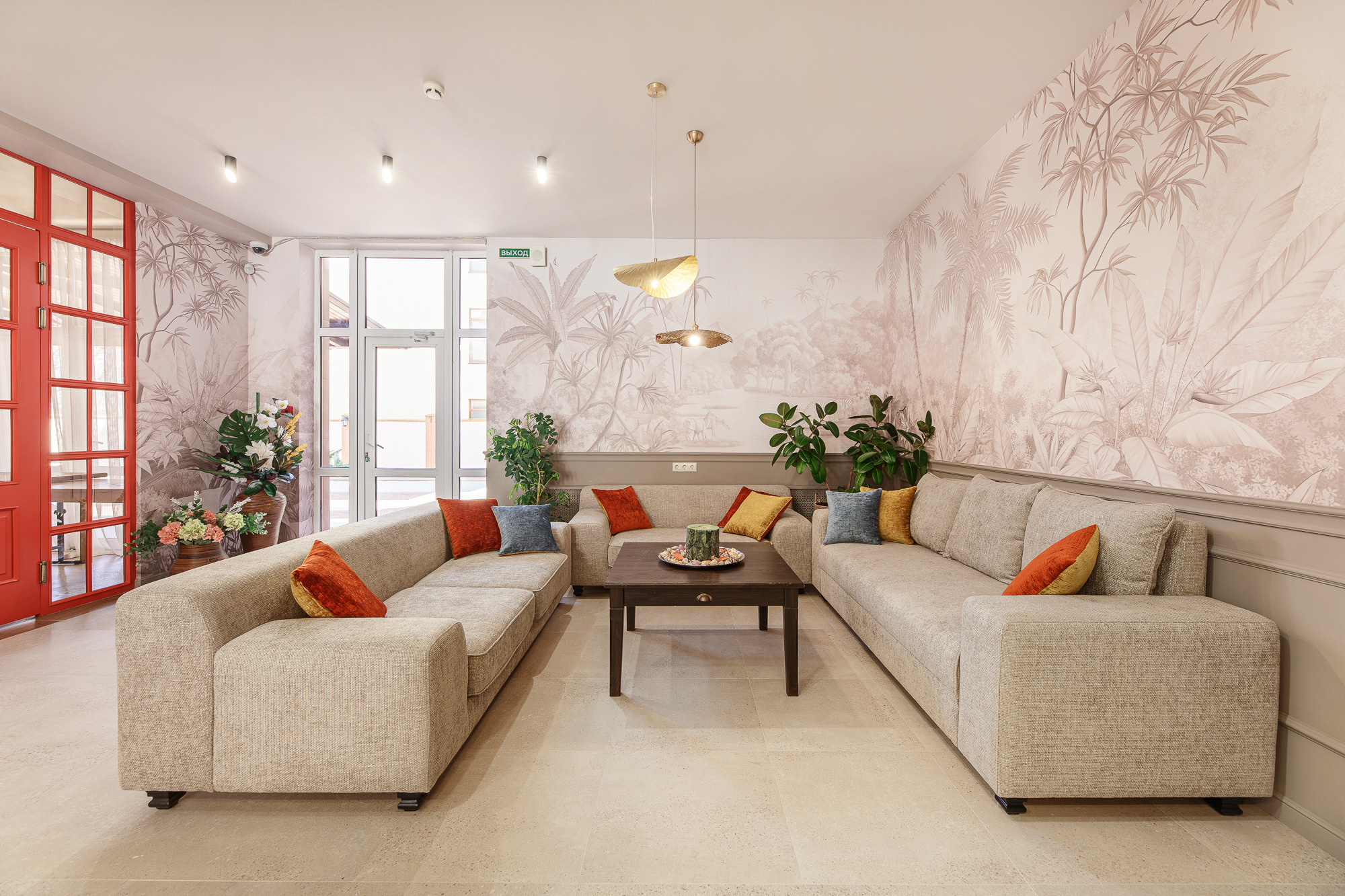 Renatphoto-Интерьерная фотосъёмка отелей в городе Анапа. Профессиональная фотосъёмка интерьеров, предметная фотосессия еды для меню г. Анапа