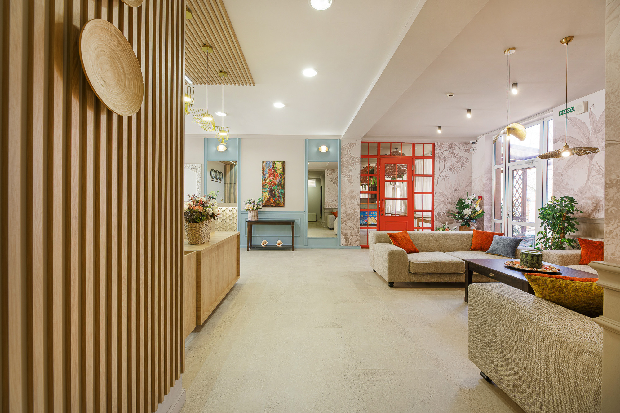 Renatphoto-Интерьерная фотосъёмка отелей в городе Анапа. Профессиональная фотосъёмка интерьеров, предметная фотосессия еды для меню г. Анапа