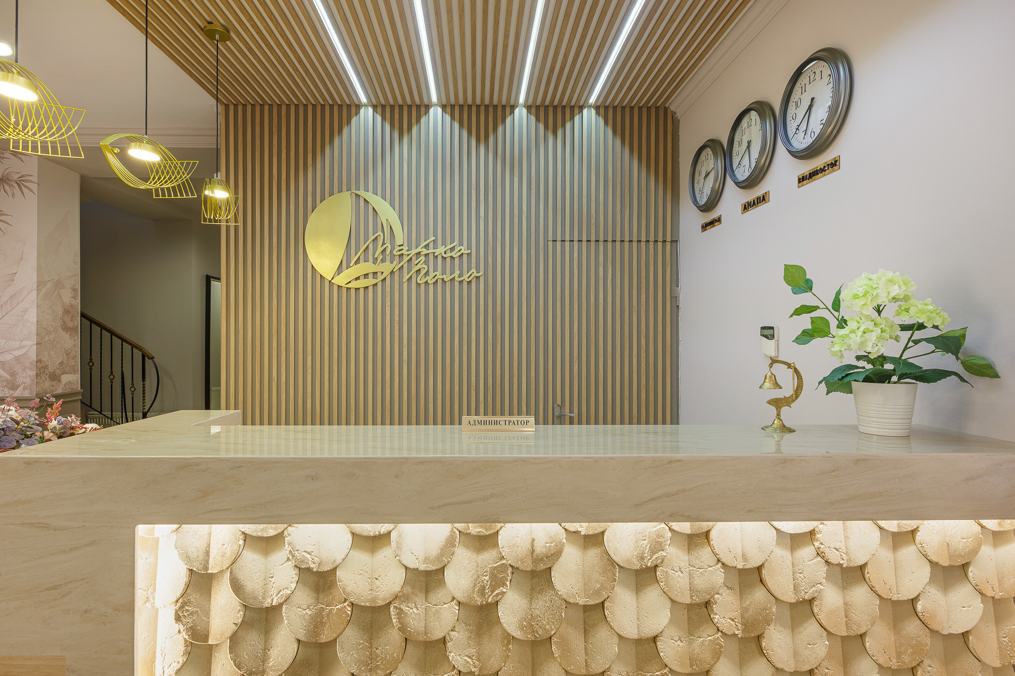 Renatphoto-Интерьерная фотосъёмка отелей в городе Анапа. Профессиональная фотосъёмка интерьеров, предметная фотосессия еды для меню г. Анапа