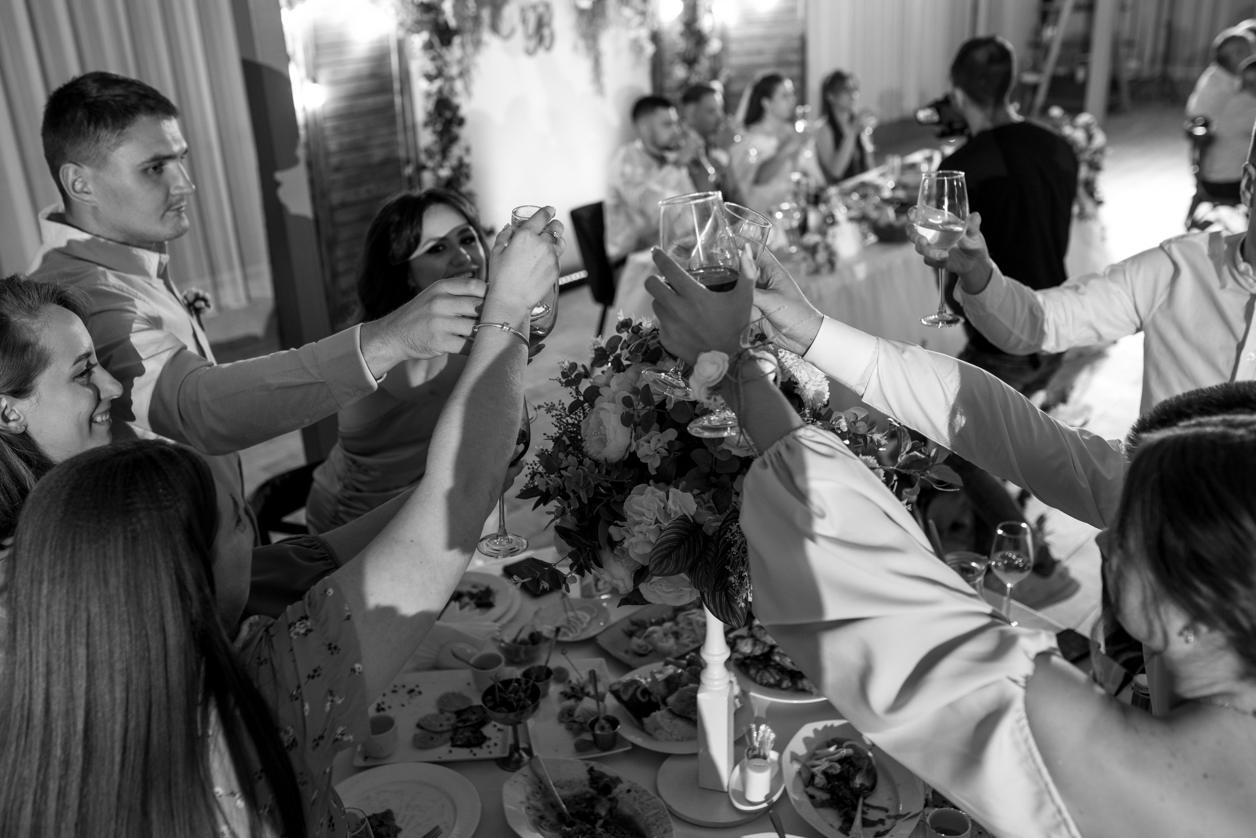 Свадебные съемки. Fashion и контент-фотограф в Москве Антон Попелнуха