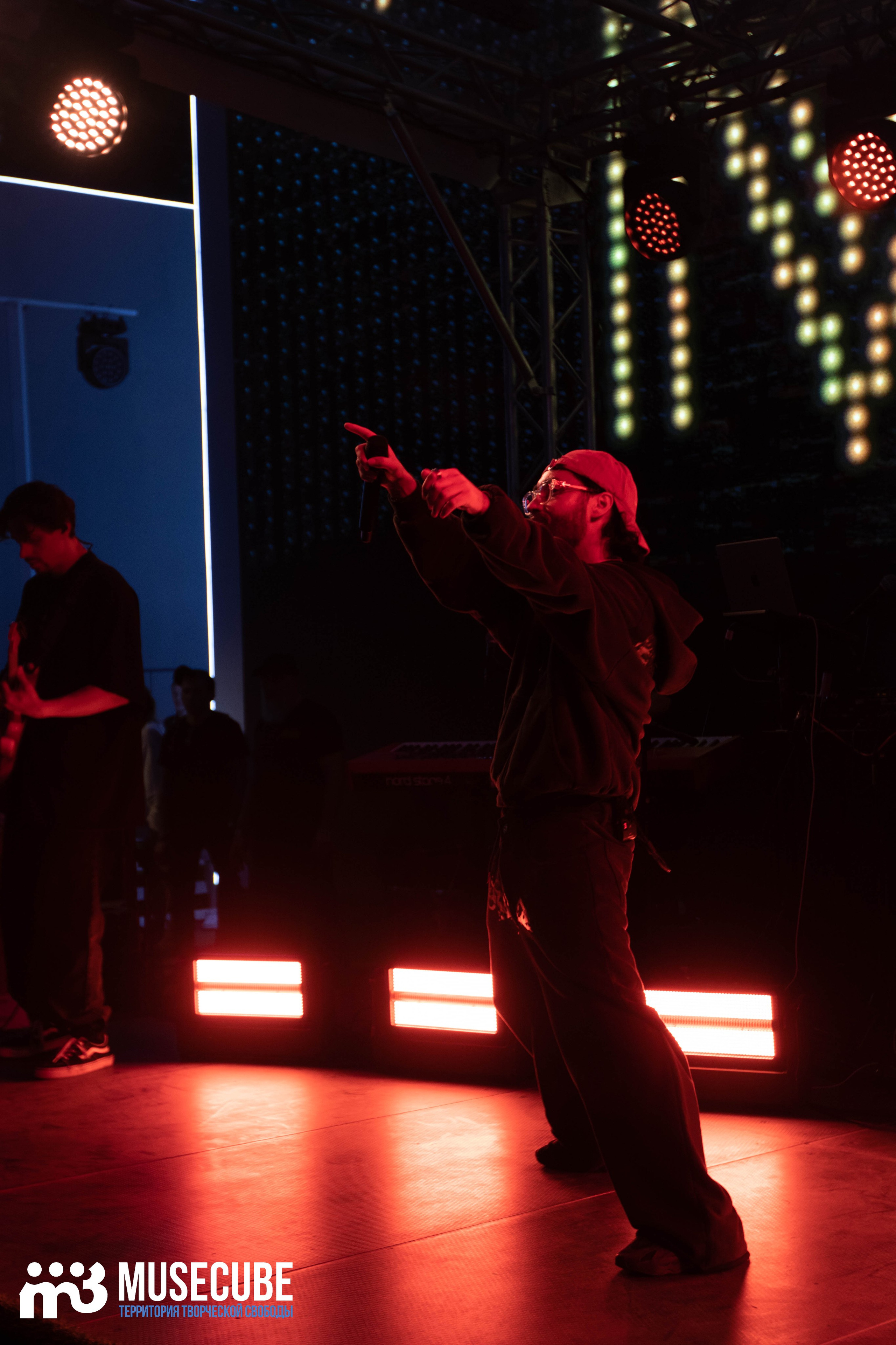 МОТ. Концертный фотограф