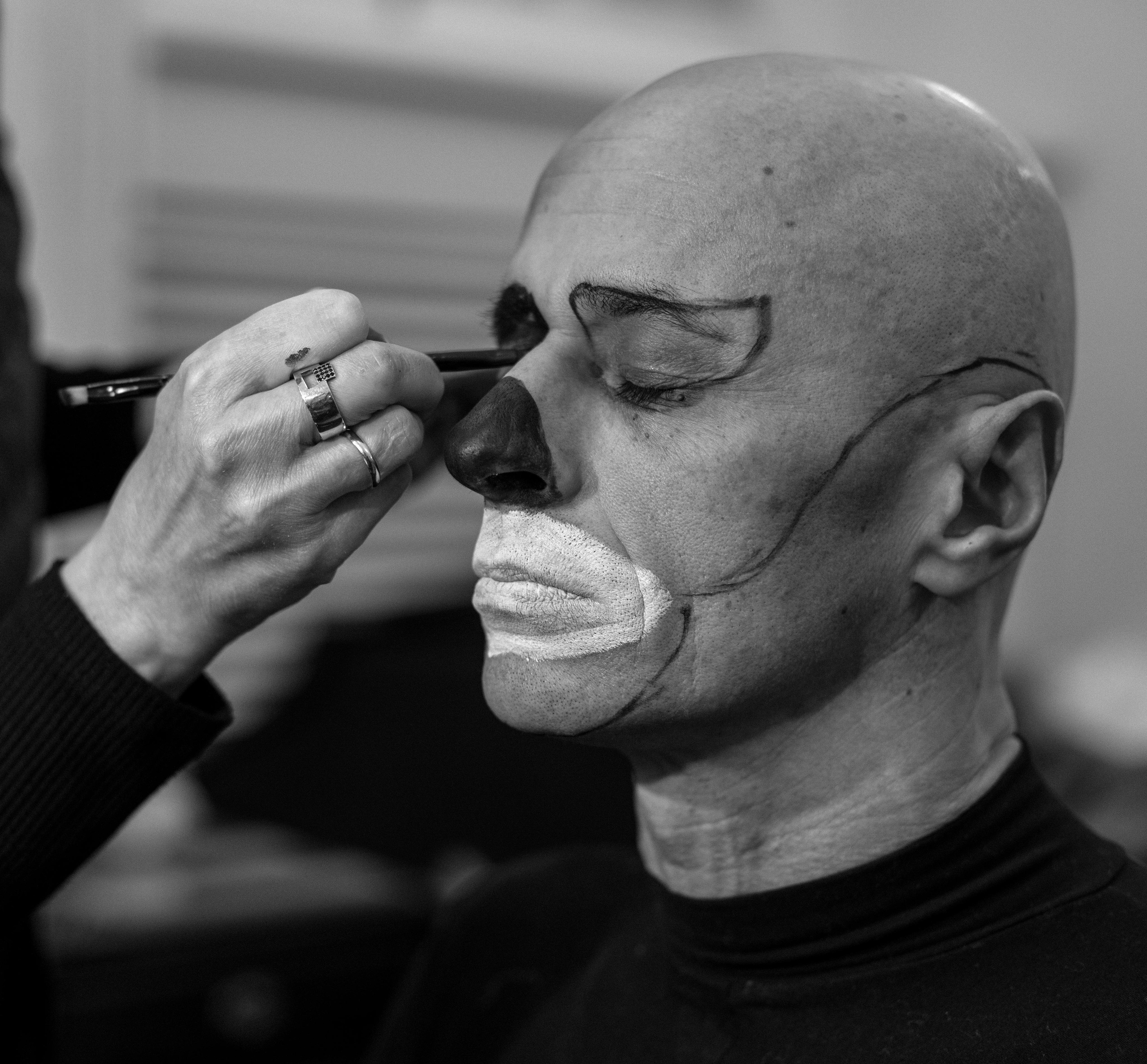 Закулисье спектакля «Сирано де Бержерак» в Александринском театре. Портретный фотограф в Санкт-Петербурге Оксана Ивлева