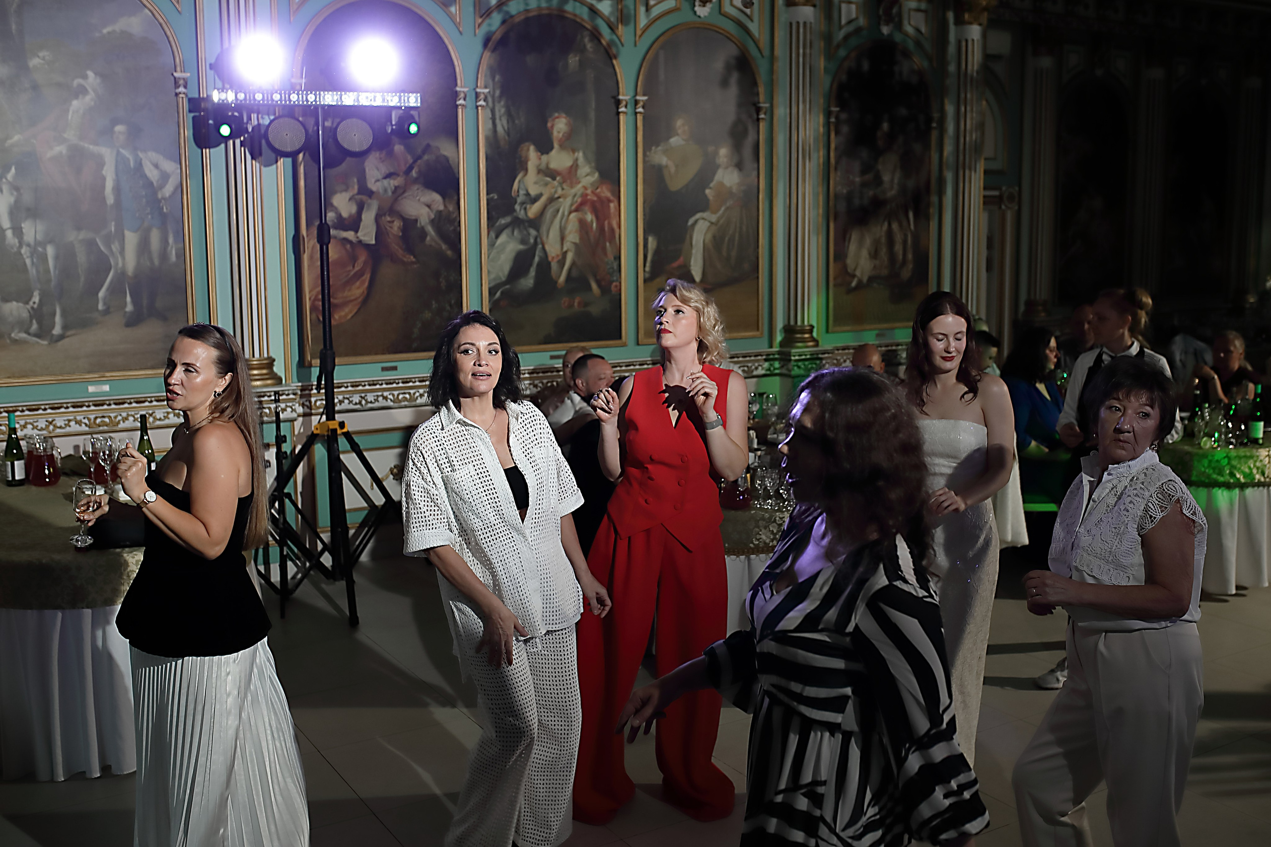 Фотосессия юбилея Александра. Свадебный и семейный фотограф и видеограф в Екатеринбурге Полянские Тимур и Анастасия