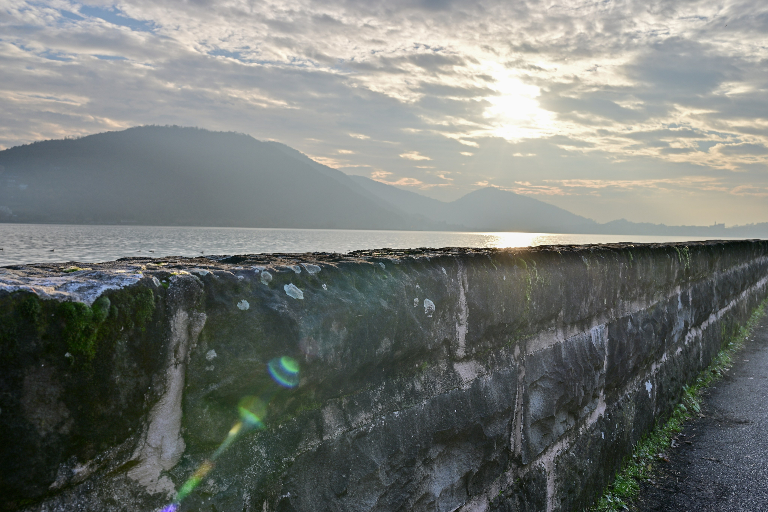 Lago d'iseo and hotel. Фотограф Минск