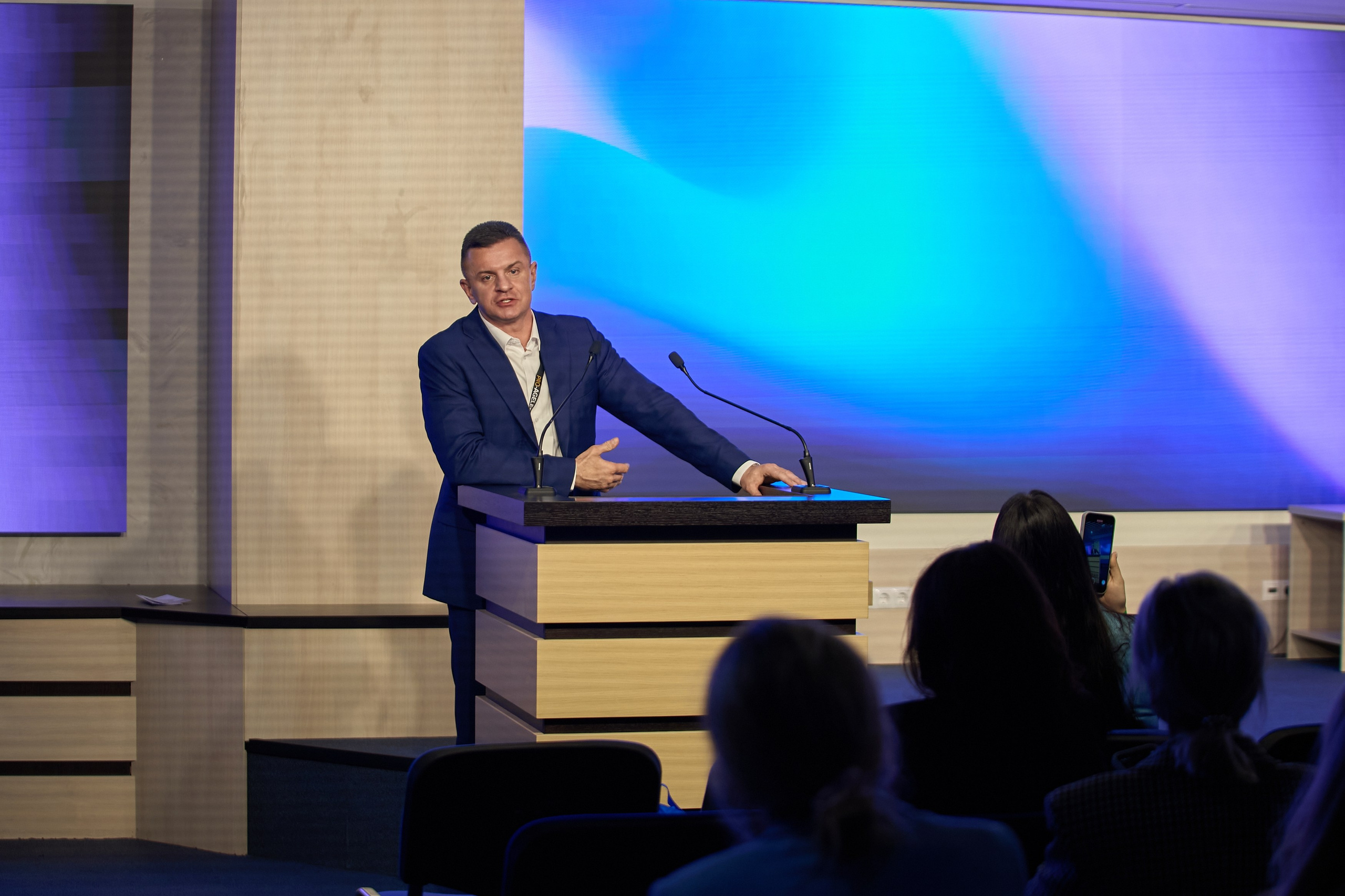 СПИКЕРЫ. PRO-AGELESS