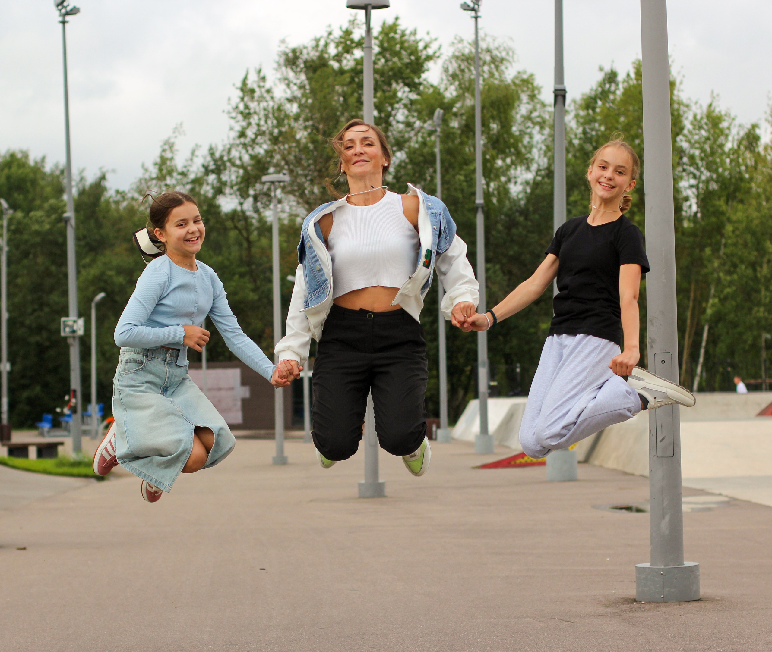 Ирина… и дочки ☀️. Ваш личный фотограф в Москве Мила