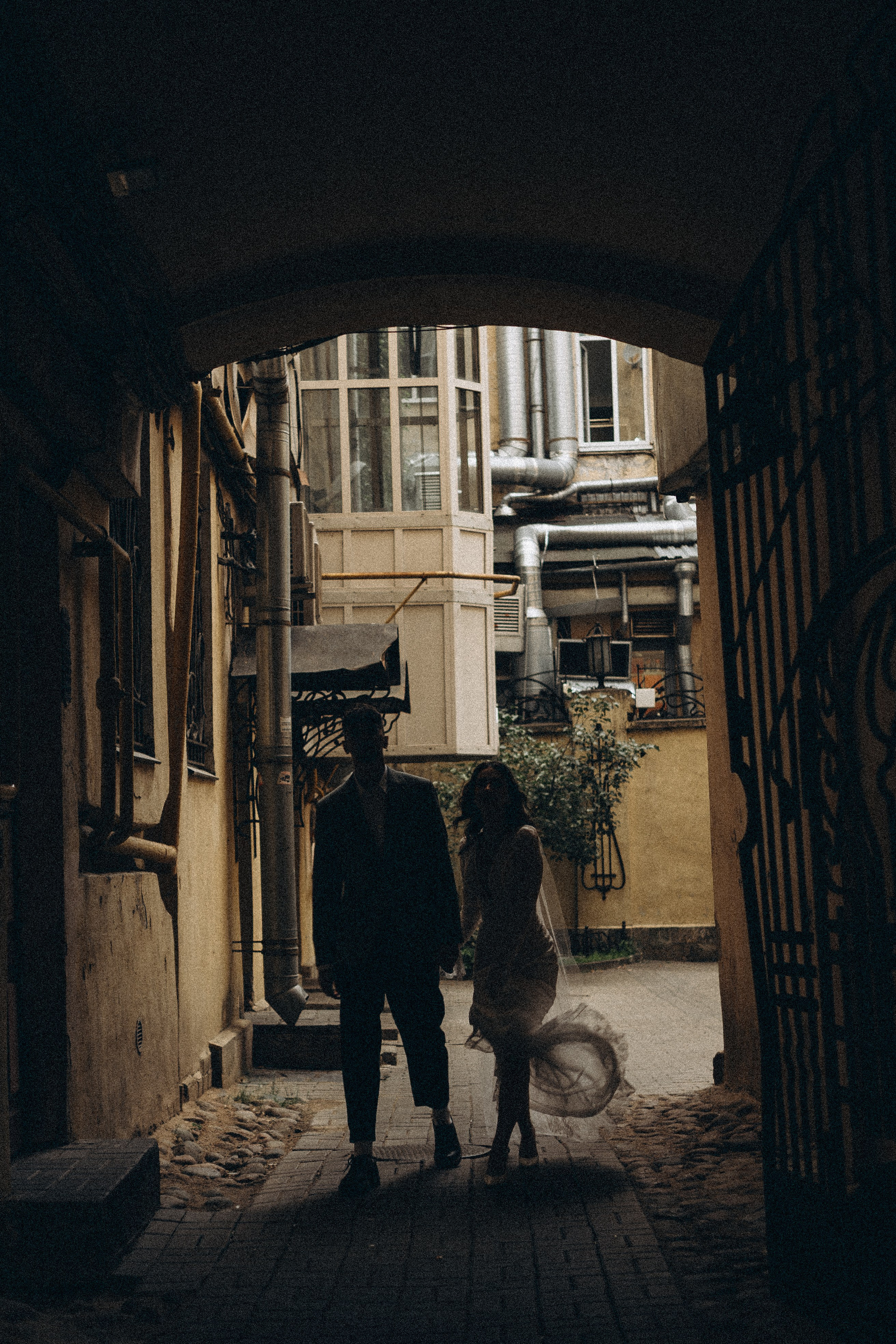 СВАДЕБНАЯ ПРОГУЛКА ВОЗЕ ИСАИКЕВСКОГО СОБОРА АСТОРИИ И ЗАКОНОДАЛЕТНОГО СОБРАНИЯ. Профессиональный фотограф, Санкт-Петербург — Виктория Богомолова