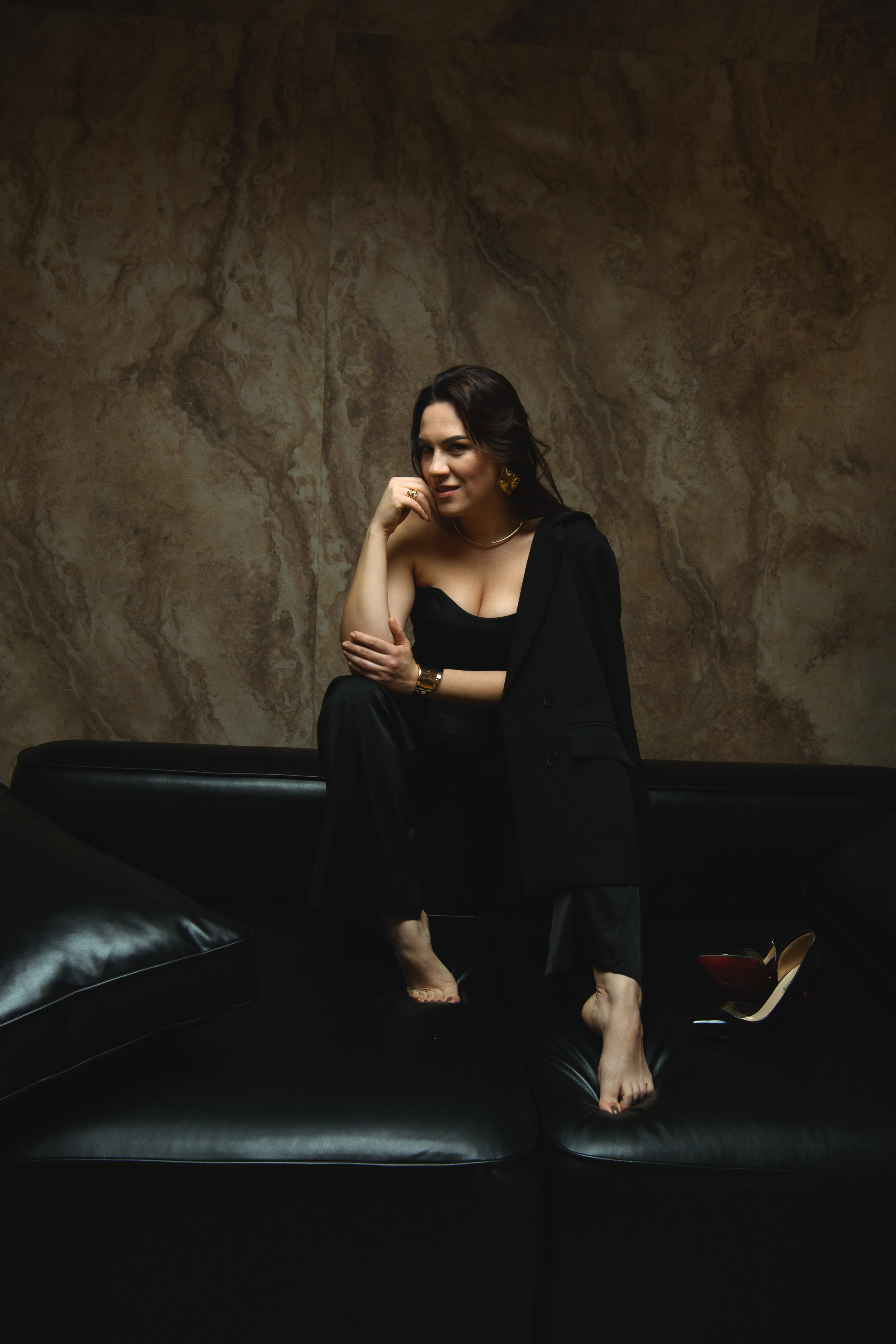 …Без слов — фотосессия для нее. Фотохудожник Нина Жихарева