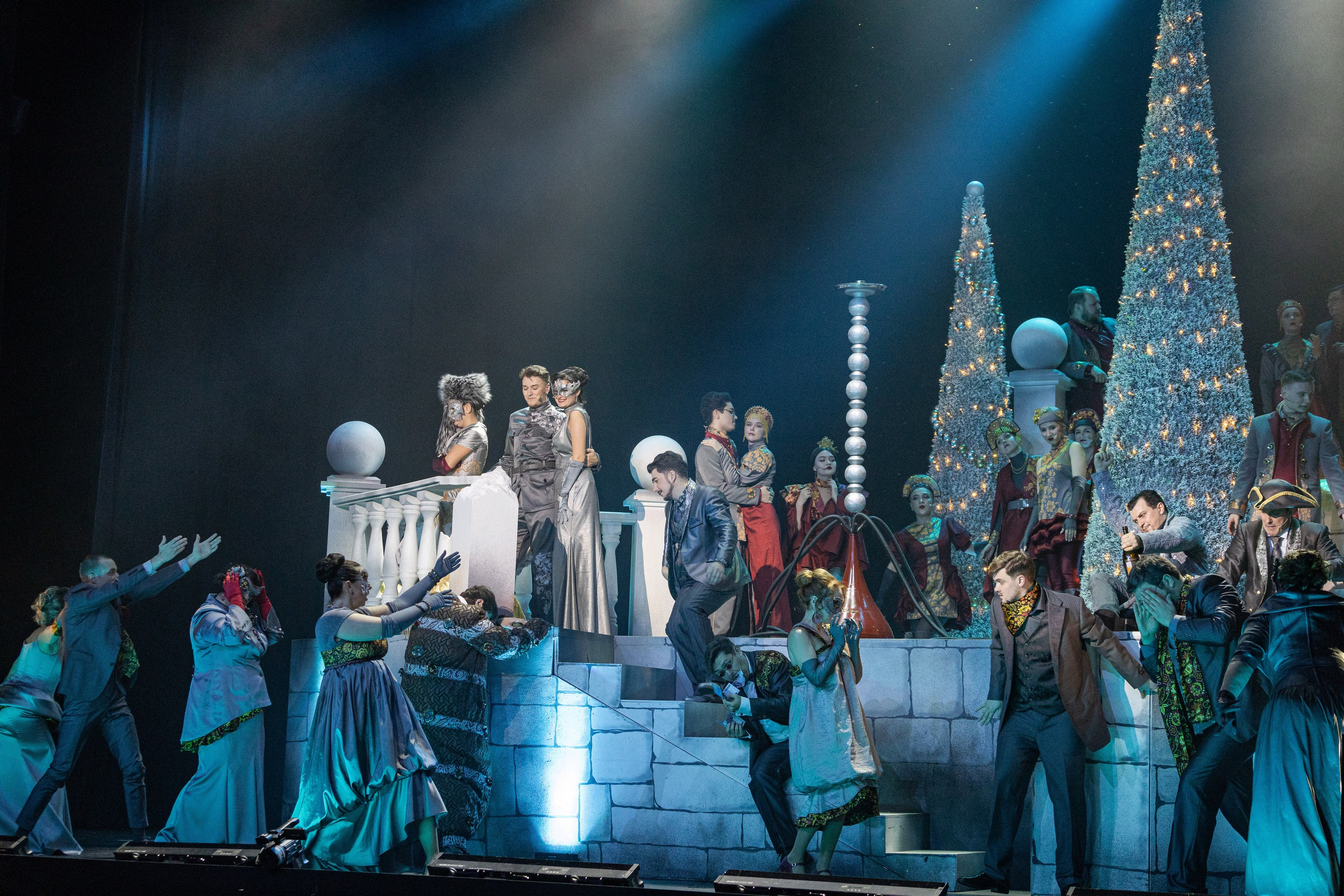 Летучая Мышь, _Чехов Центр. Фотограф. г. Южно-Сахалинск. Олег Толстов