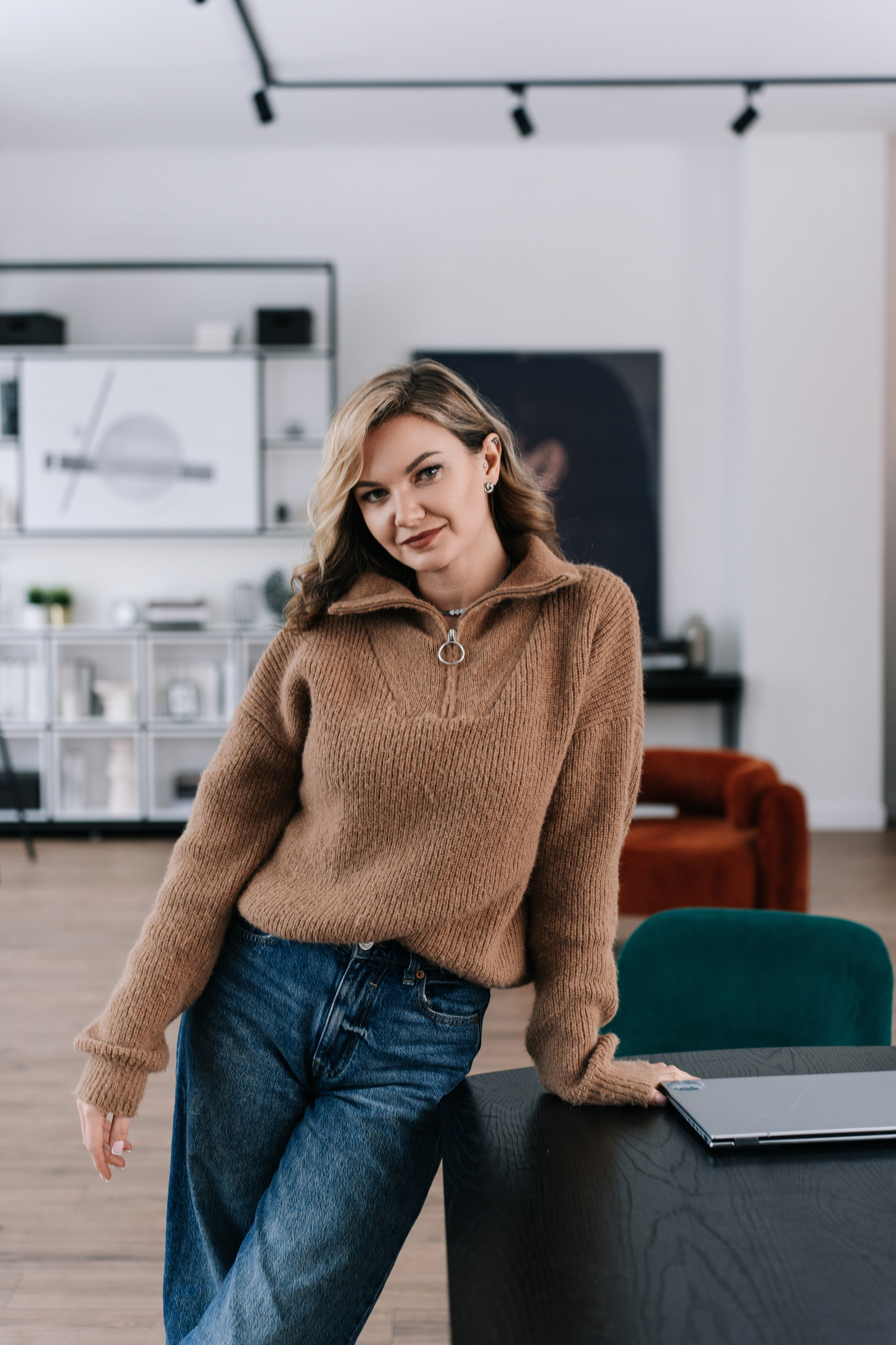 Бизнес фотосессия для сотрудников в фотостудии