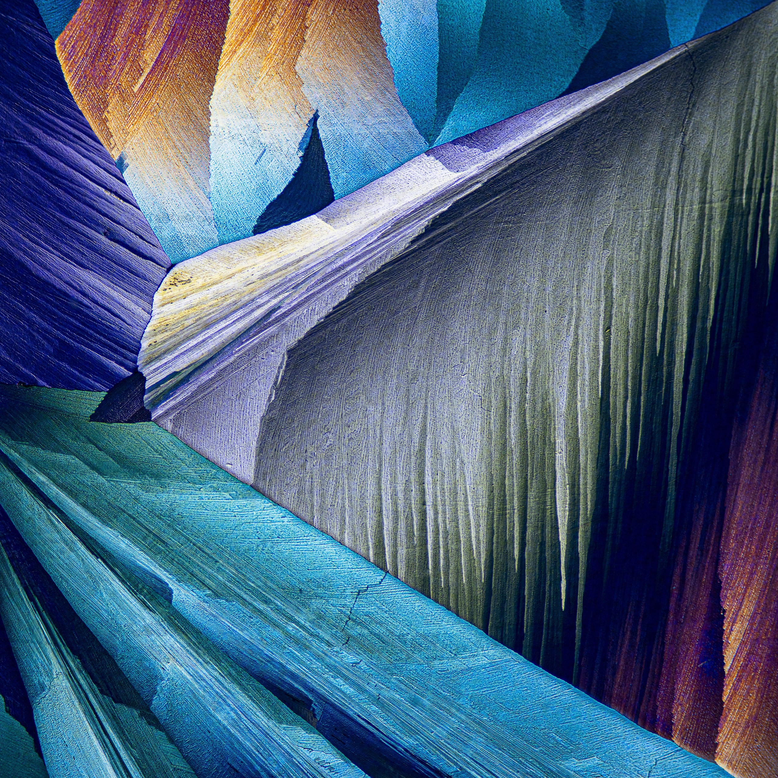 Кристаллы амино кислоты. Скульптуры из воды Сергея Толмачева