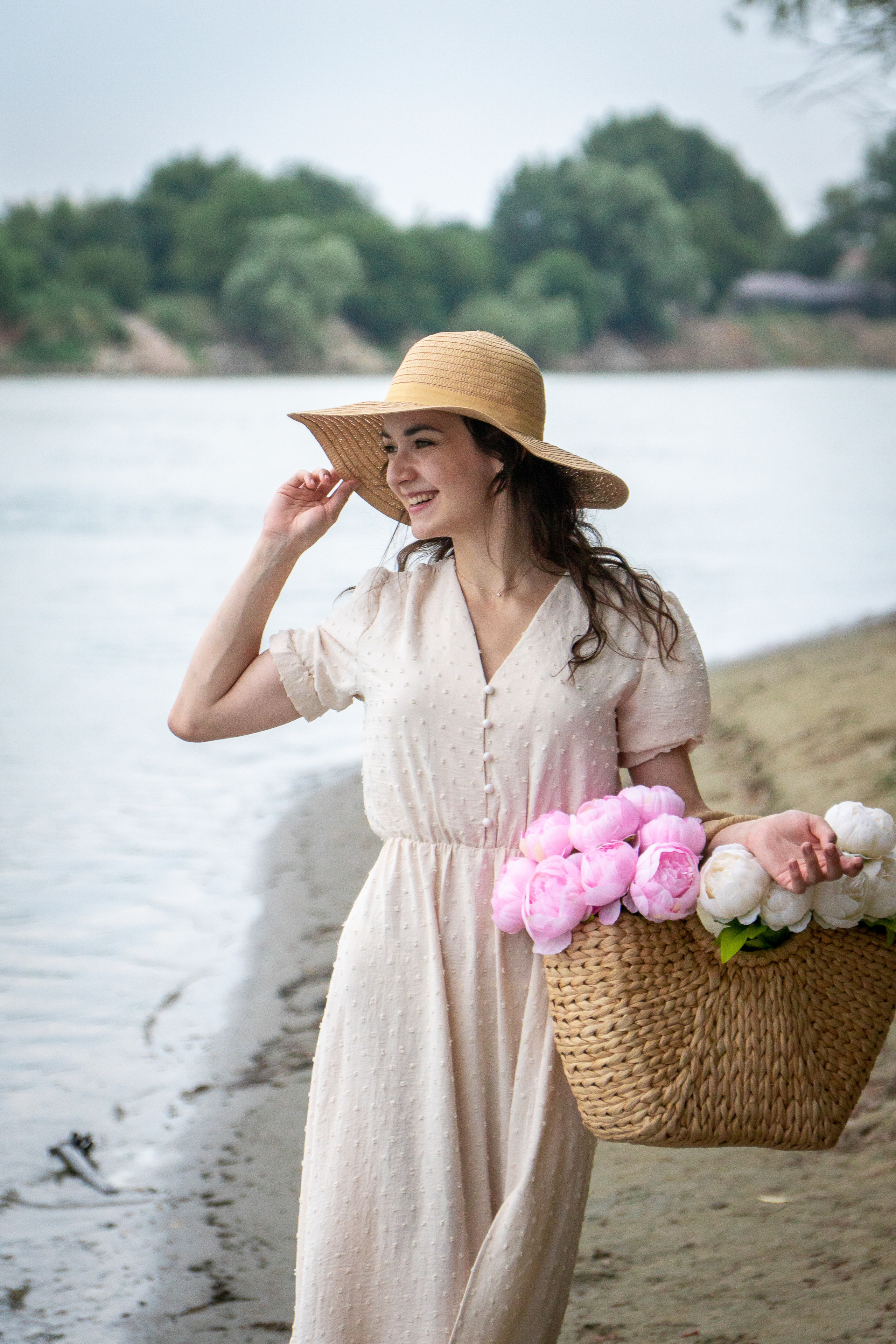 На берегу реки. Фотограф в Краснодаре и Краснодарском крае Елена Быкова