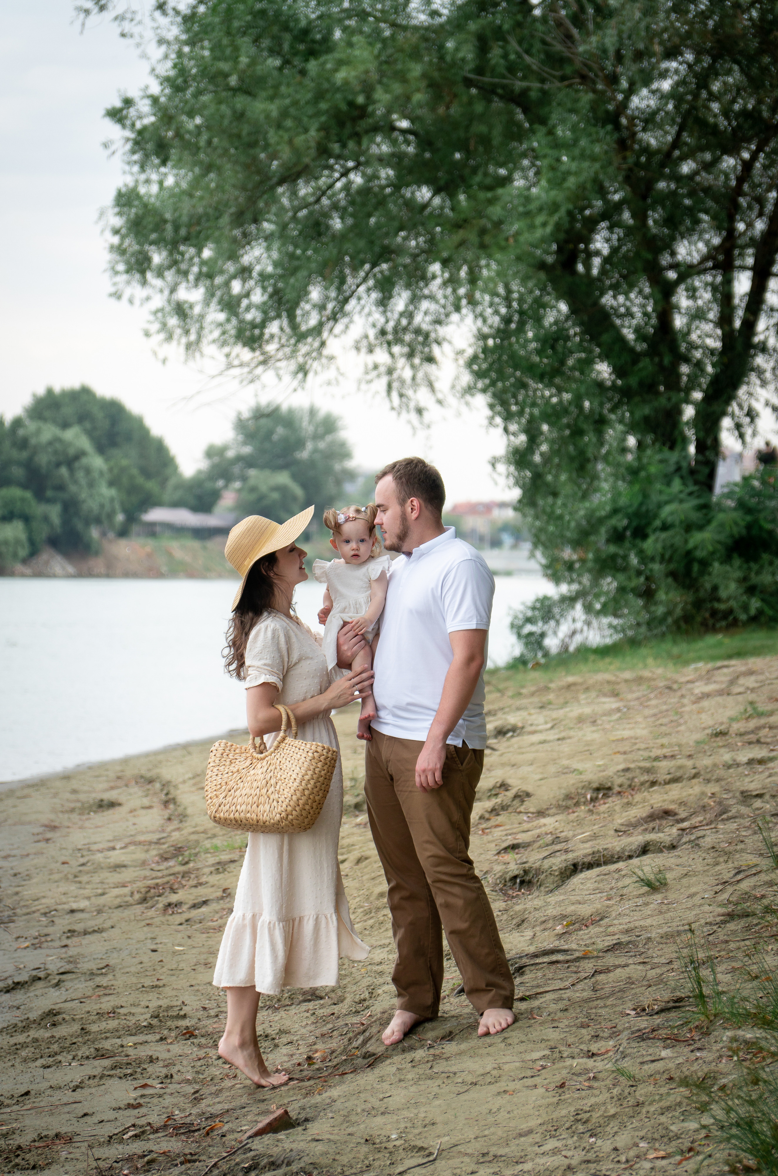 На берегу реки. Фотограф в Краснодаре и Краснодарском крае Елена Быкова