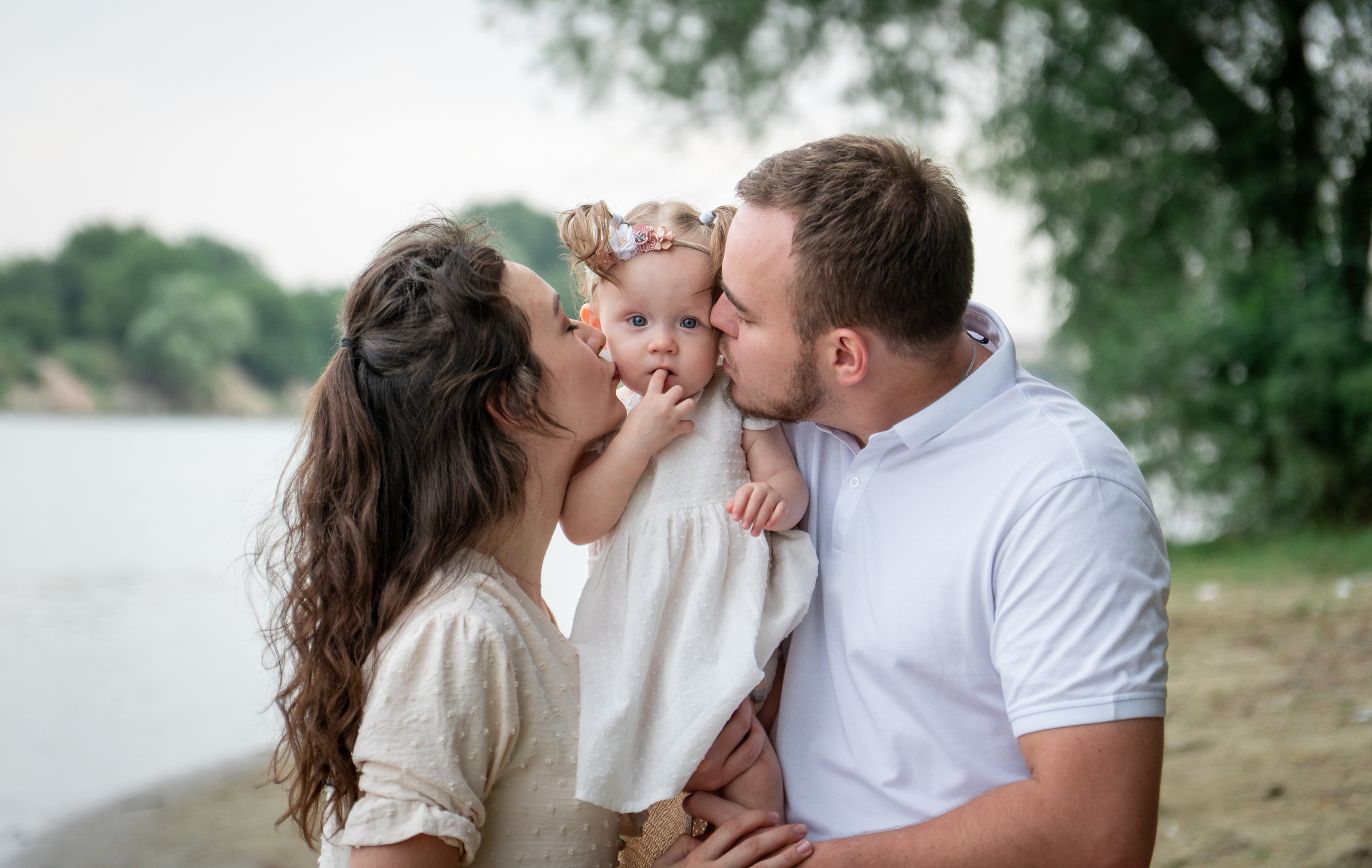 На берегу реки. Фотограф в Краснодаре и Краснодарском крае Елена Быкова