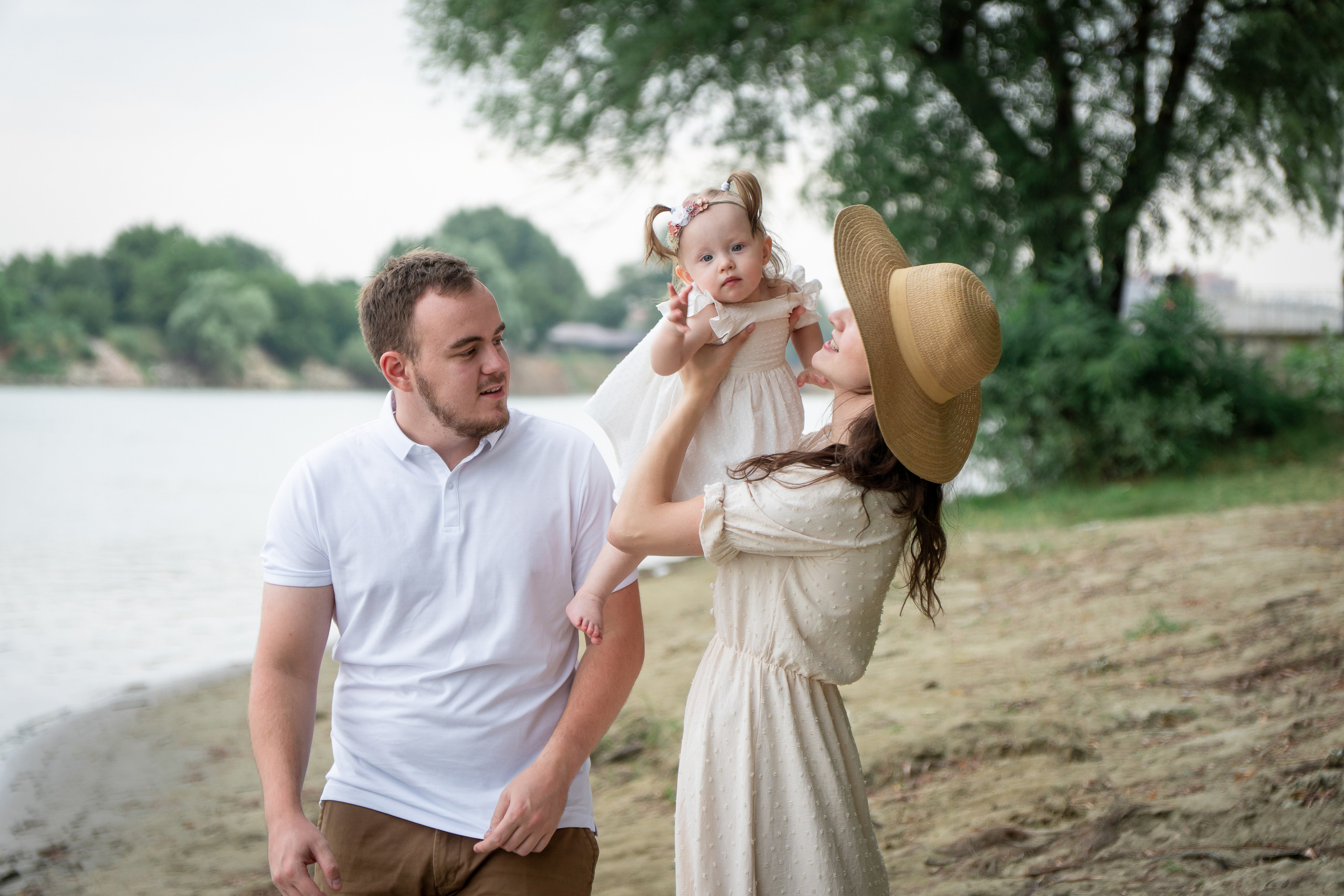 На берегу реки. Фотограф в Краснодаре и Краснодарском крае Елена Быкова