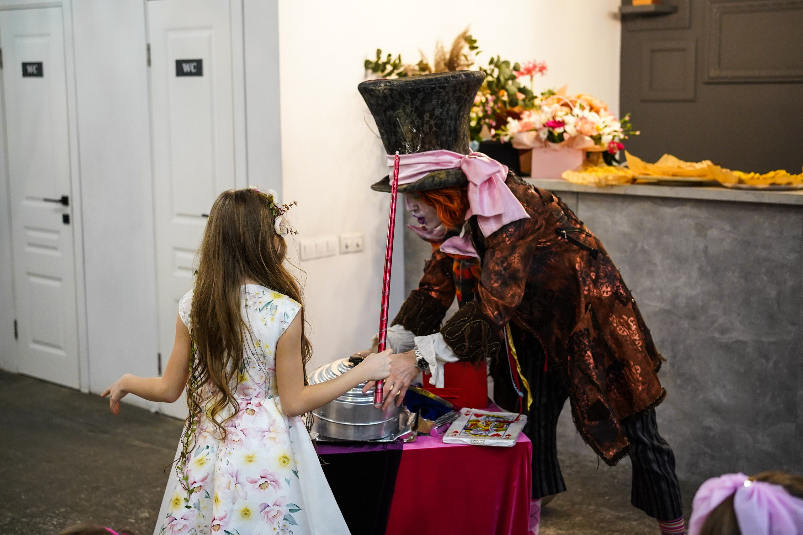 День Рождения Алиса в стране чудес. Фотограф