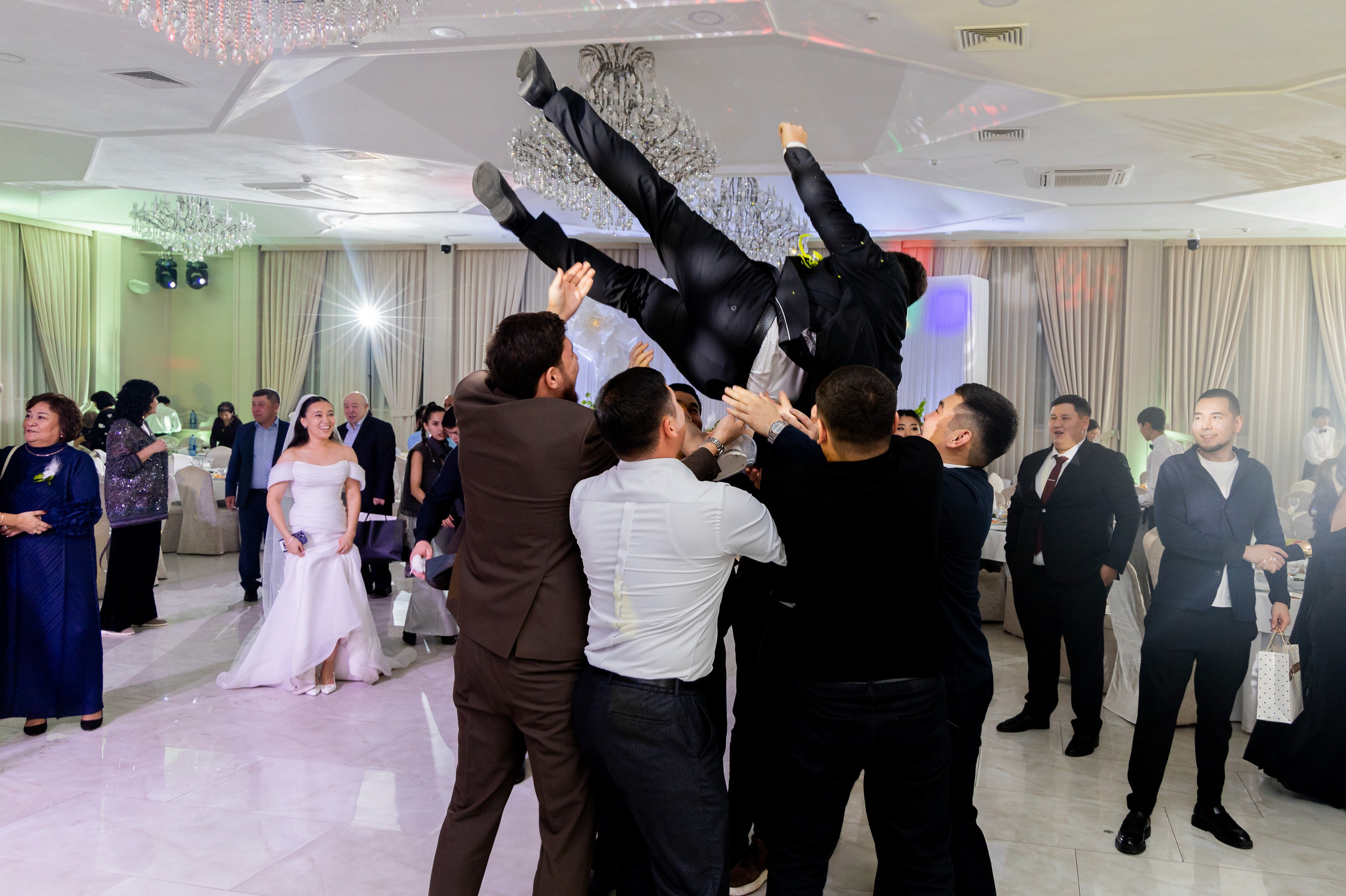 Алтынбек и Махаббат