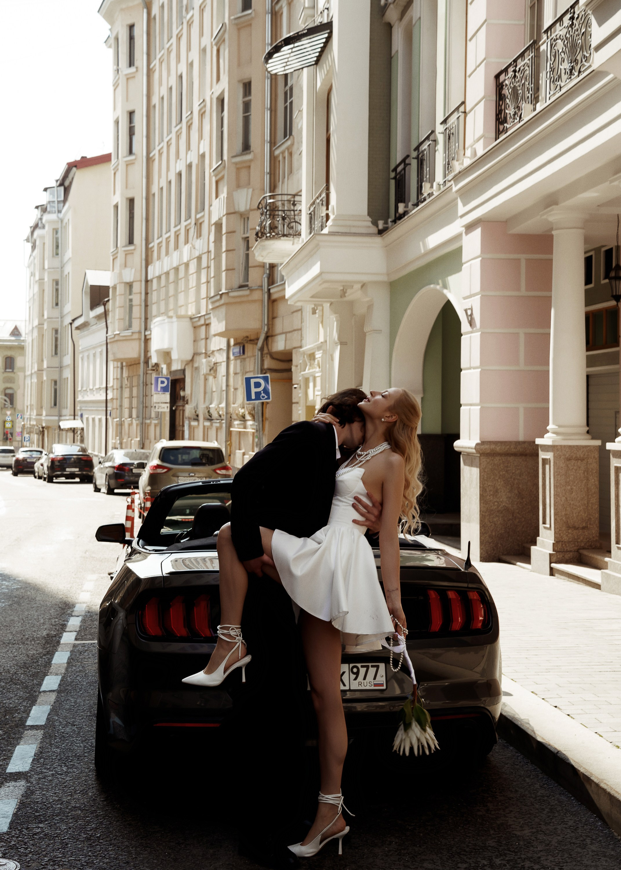 КАБРИОЛЕТ. Женский портрет