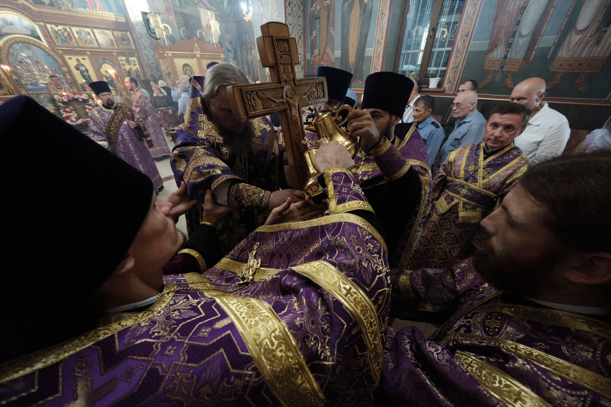 Фотосъёмки в храме. Юрий Березнюк. Фотограф в Новороссийске. Фотожурналистика
