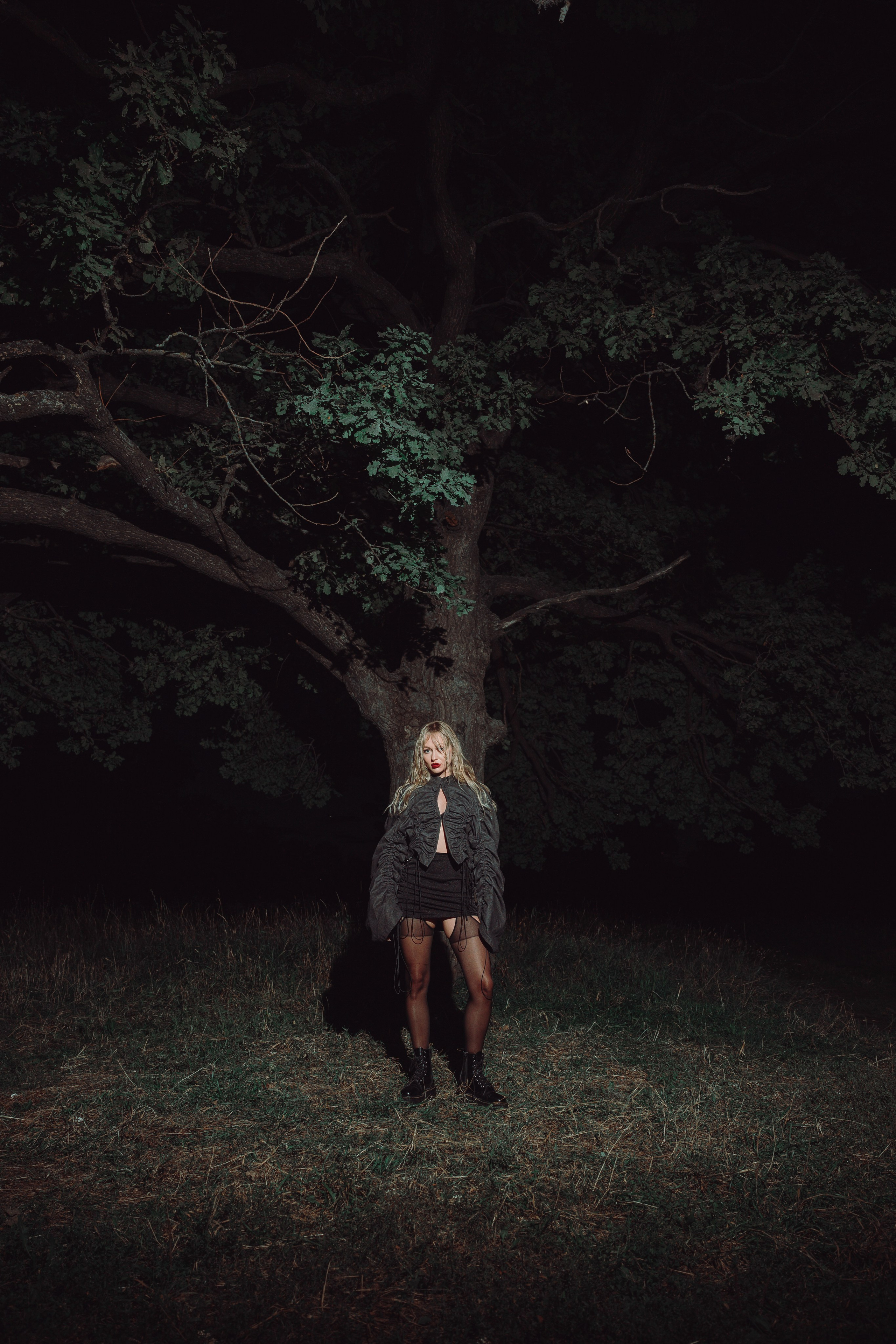 Ночной стиль дубов. Свадебный и репортажный фотограф Павел Царьков