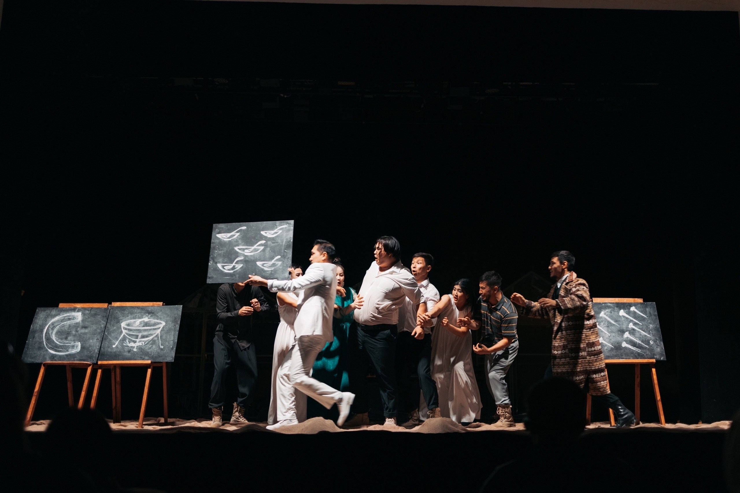 Макондо по мотивам романа Г. Маркеса «Сто лет одиночества». Режиссёр Даниил Филиппович