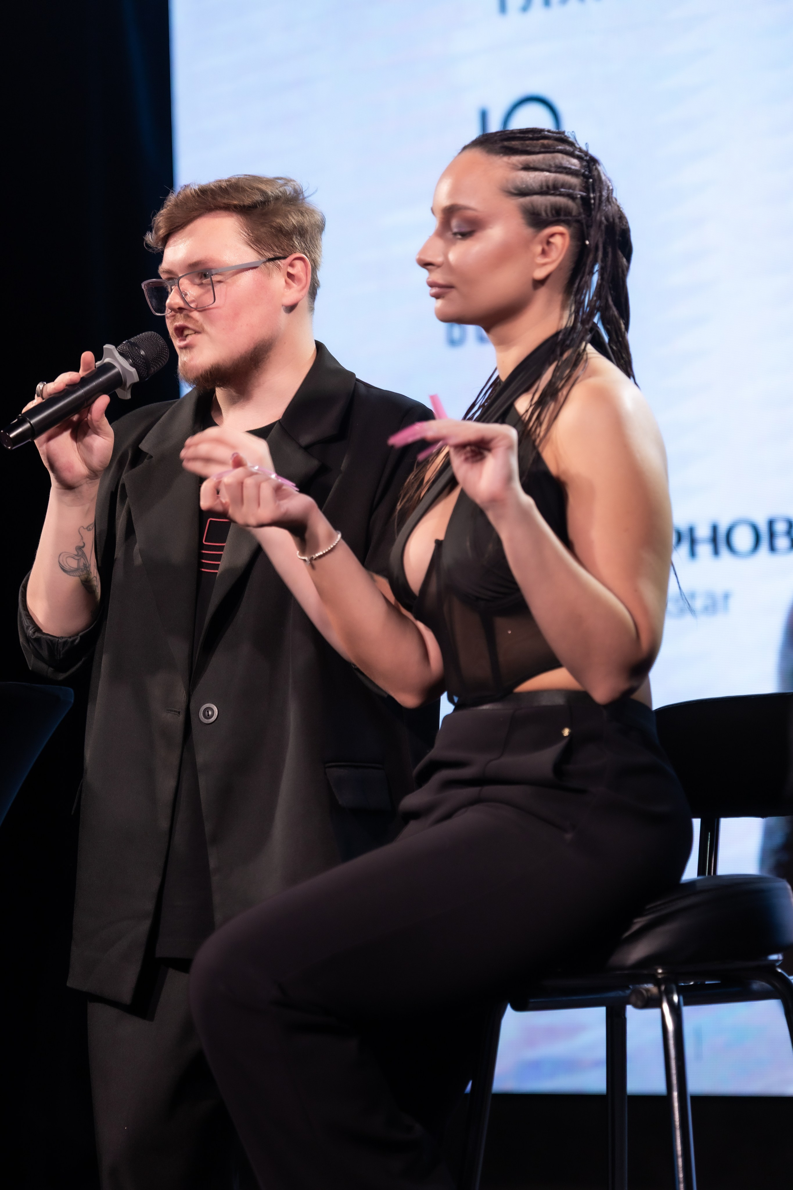 Мастер-класс по макияжу на Модной волне от Ивана Смирнова, звездного визажиста. Студия фото, видеографии и мультимедийного дизайна в Москве Multi Frame Studio