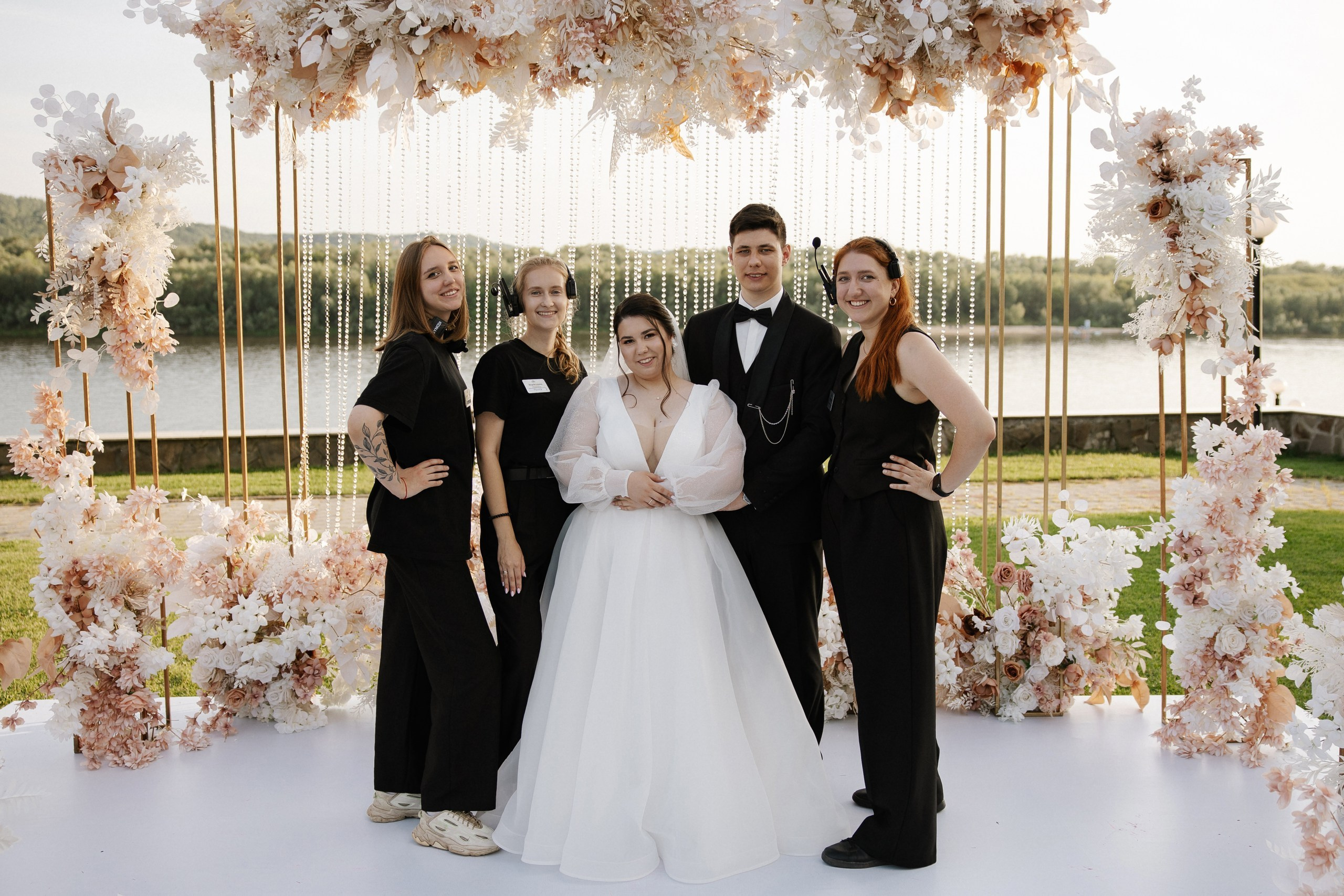 Она сказала «да». Свадебное агентство «MarWedding»