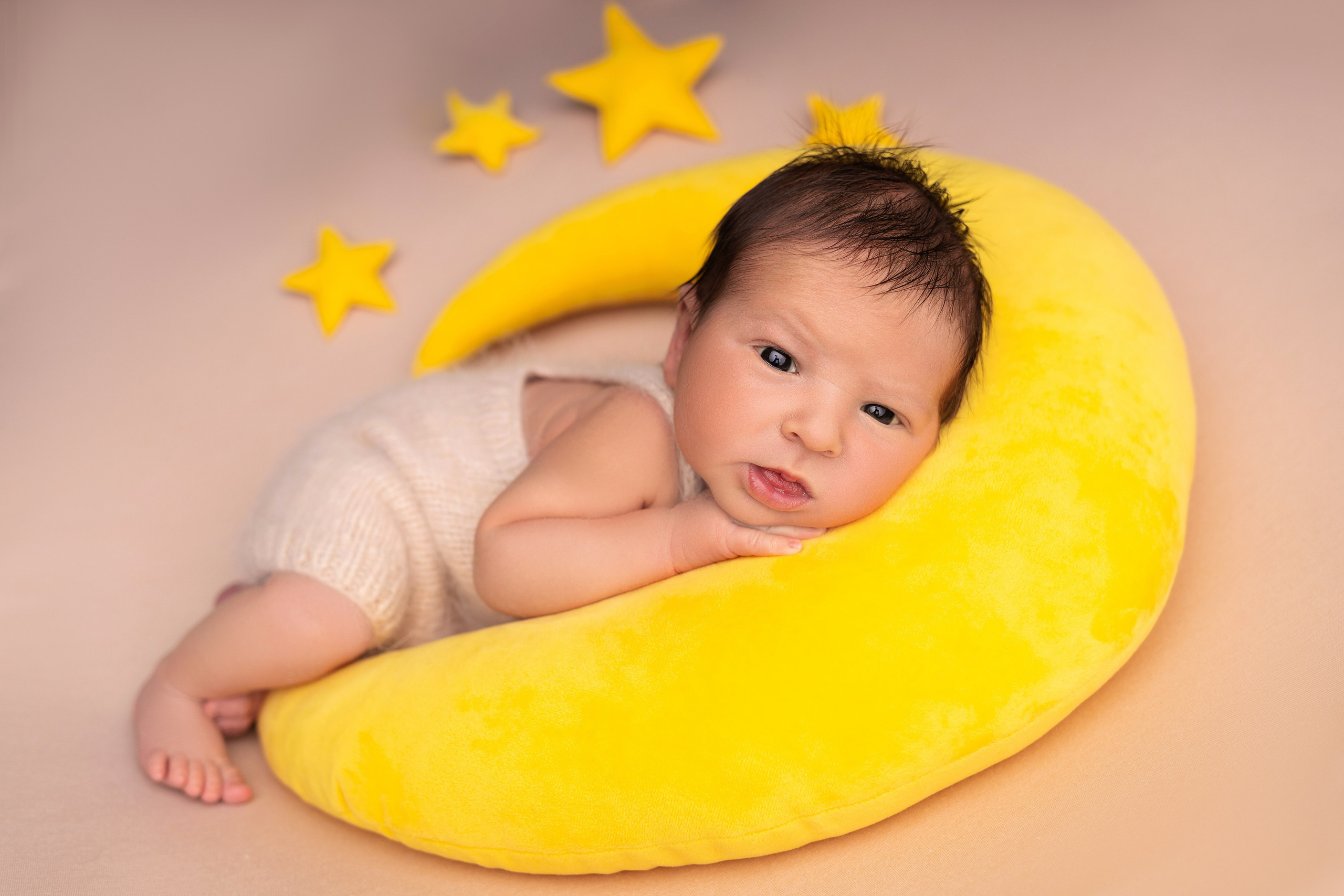 Классическая фотосессия малыша. Фотограф новорожденных малышей в Омске и Омской области Эльвира Камаева