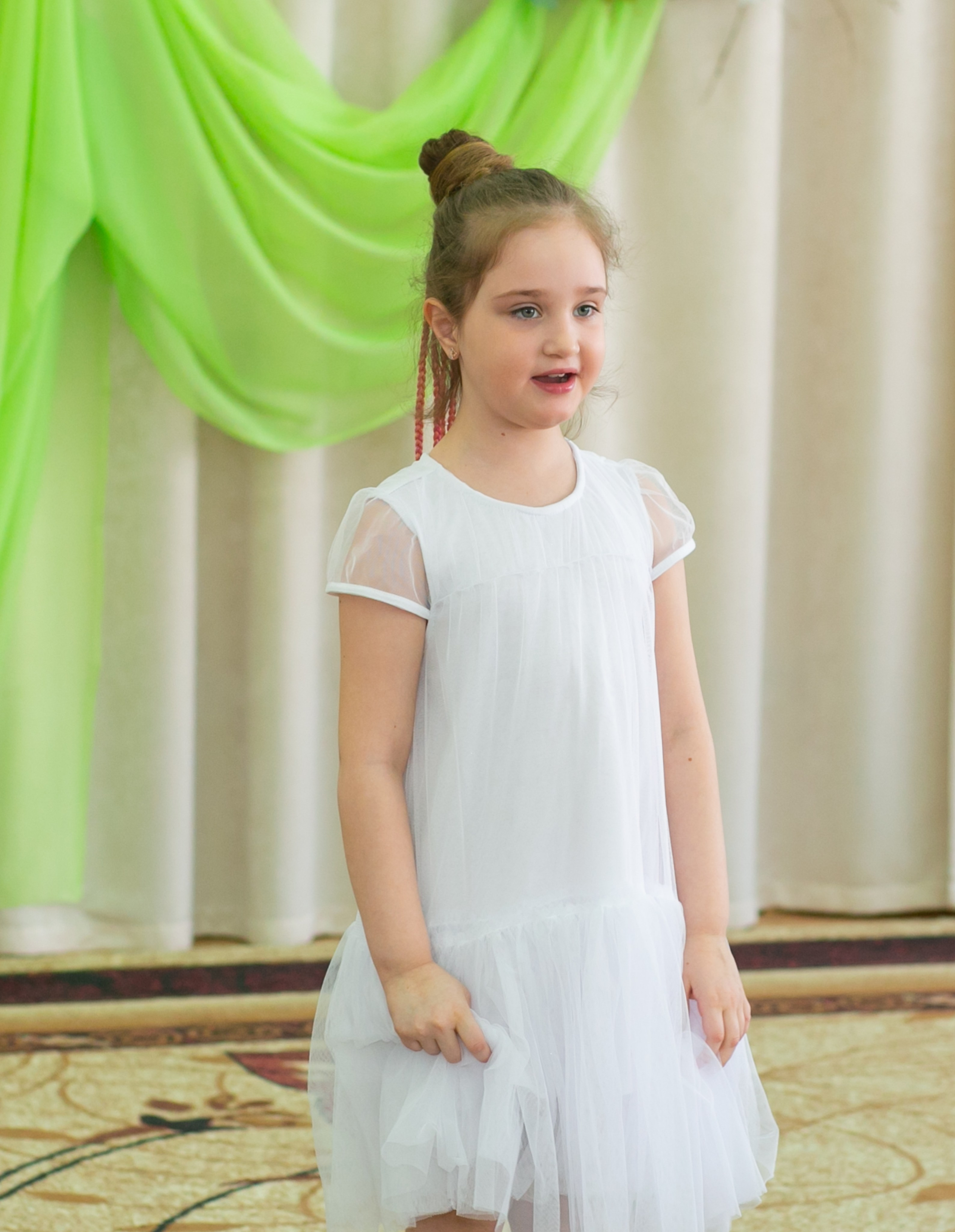 Выпускные и Утренники. Фотограф новорожденных и семейный фотограф НСО г. Бердск Марина Львова