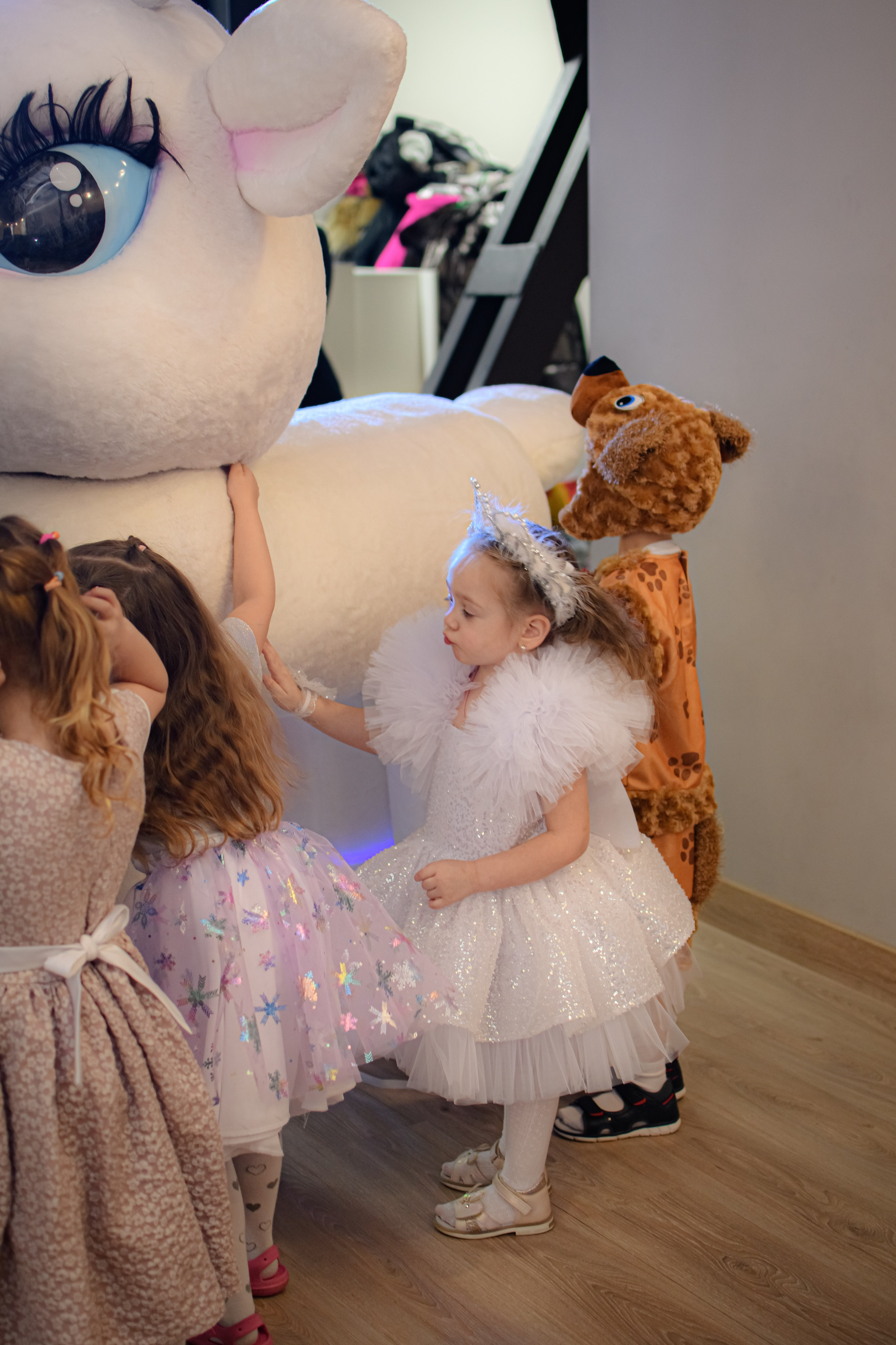 HAPPY NEW YEAR. Photokarish