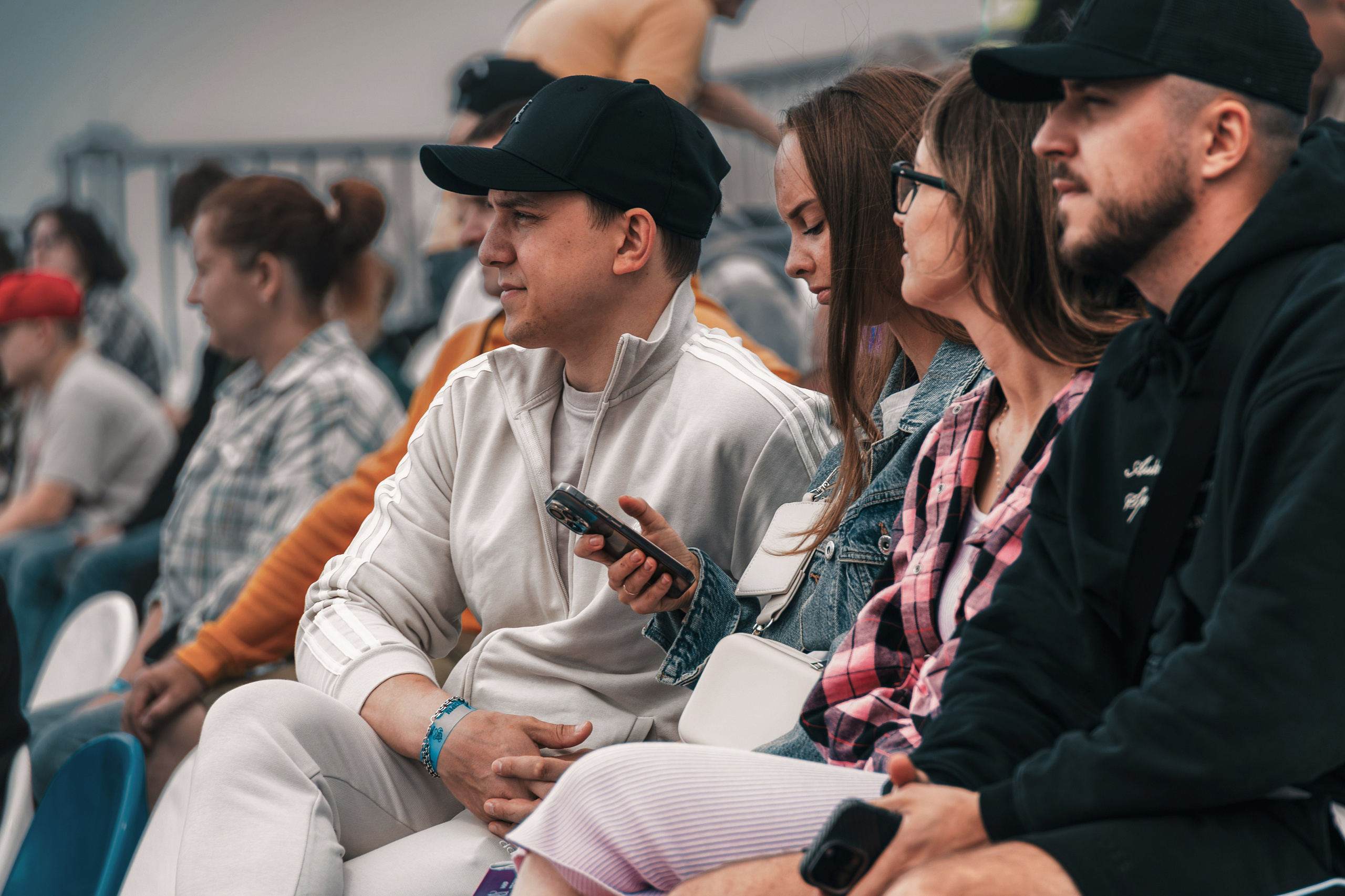 IDDC Этап 2: Бетонный Колизей и блогеры в деле