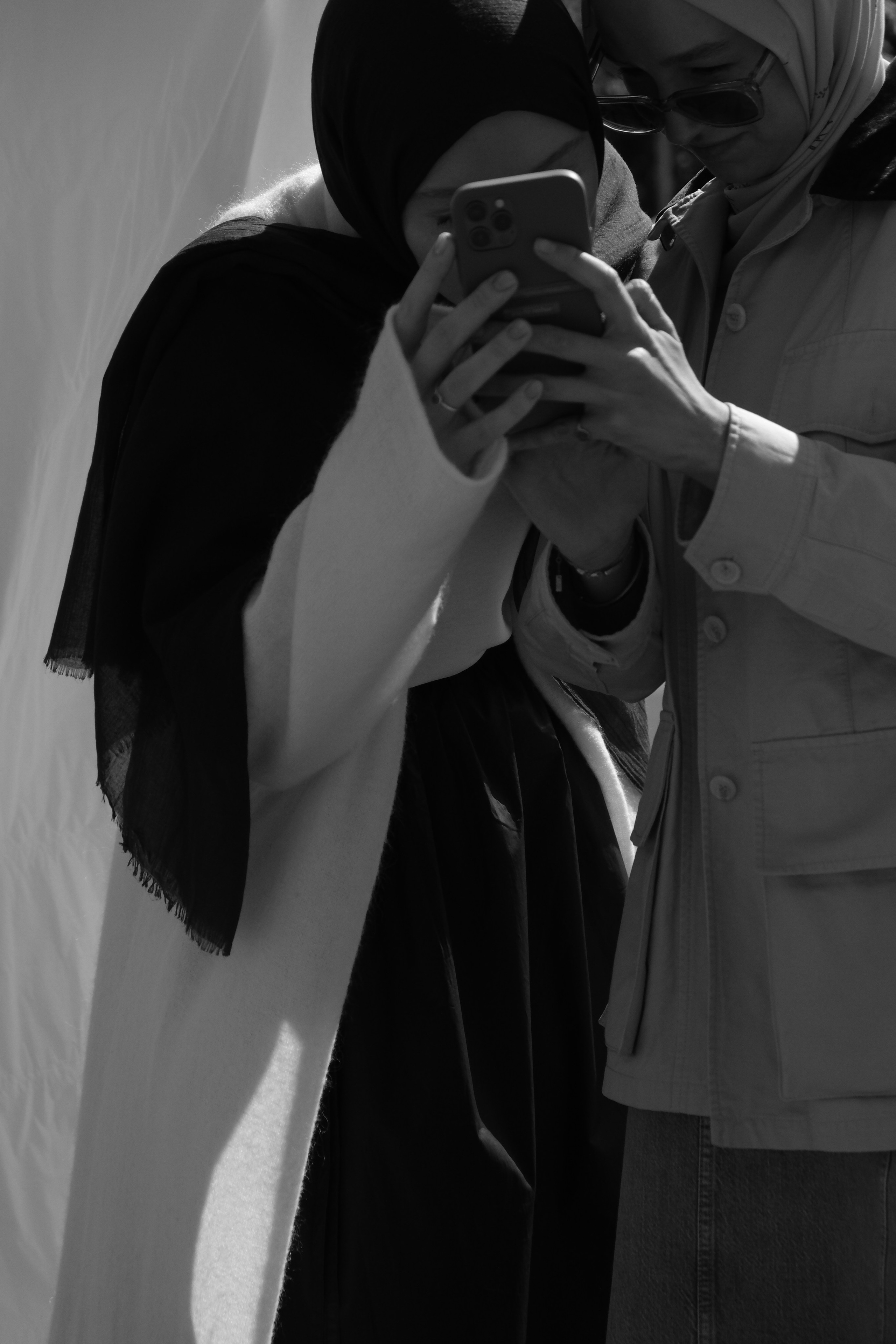 Insiders girls. VonContent