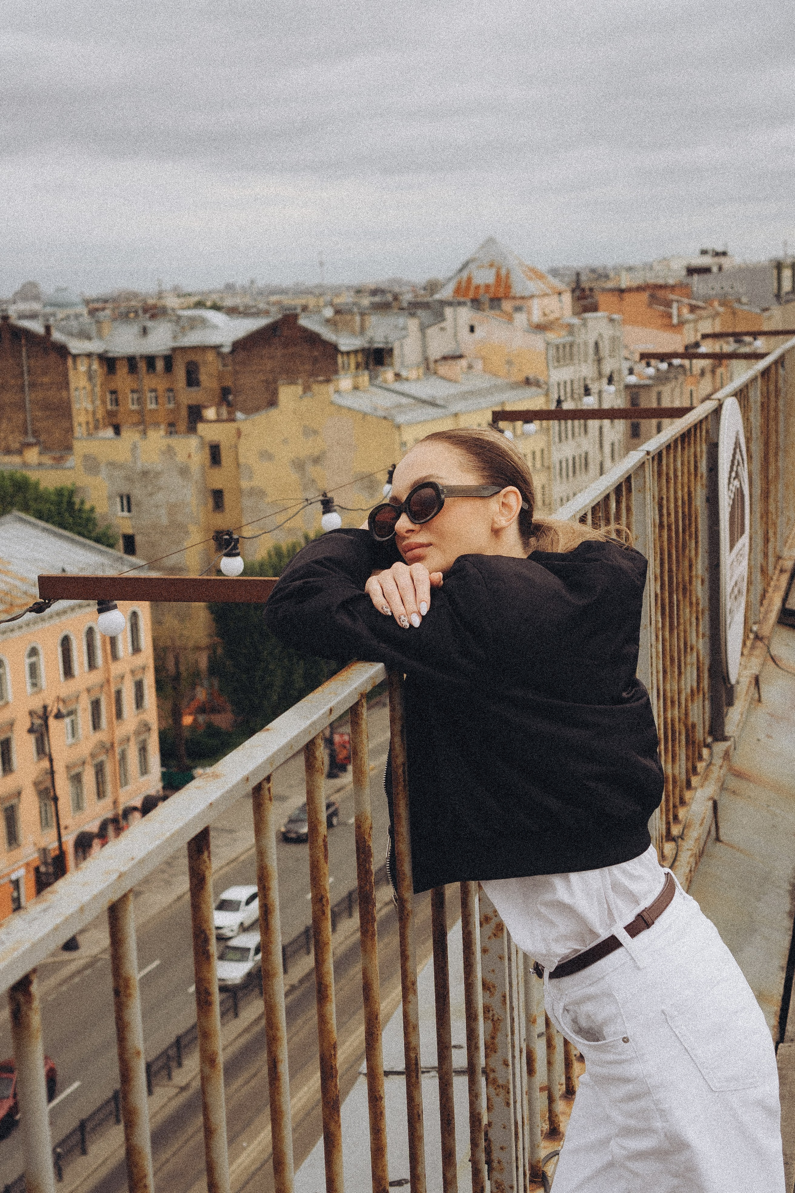 МЫ ГУЛЯЛИ ПРО КРЫШАМ ПИТЕРА. Профессиональный фотограф, Санкт-Петербург — Виктория Богомолова