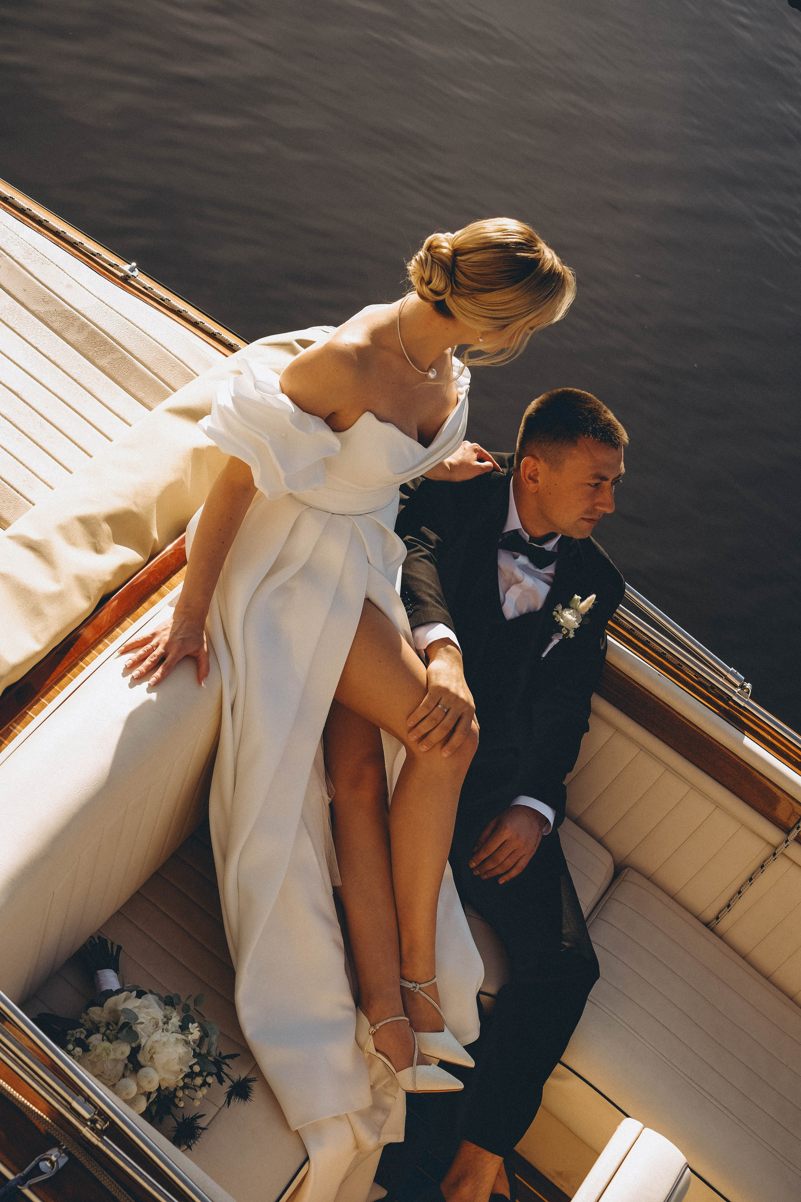 СВАДЕБГНАЯ ПРОГУЛКА ПО КАНАЛ САНКТ-ПЕТЕРБУРГА НА КАТЕРЕ. Профессиональный фотограф, Санкт-Петербург — Виктория Богомолова