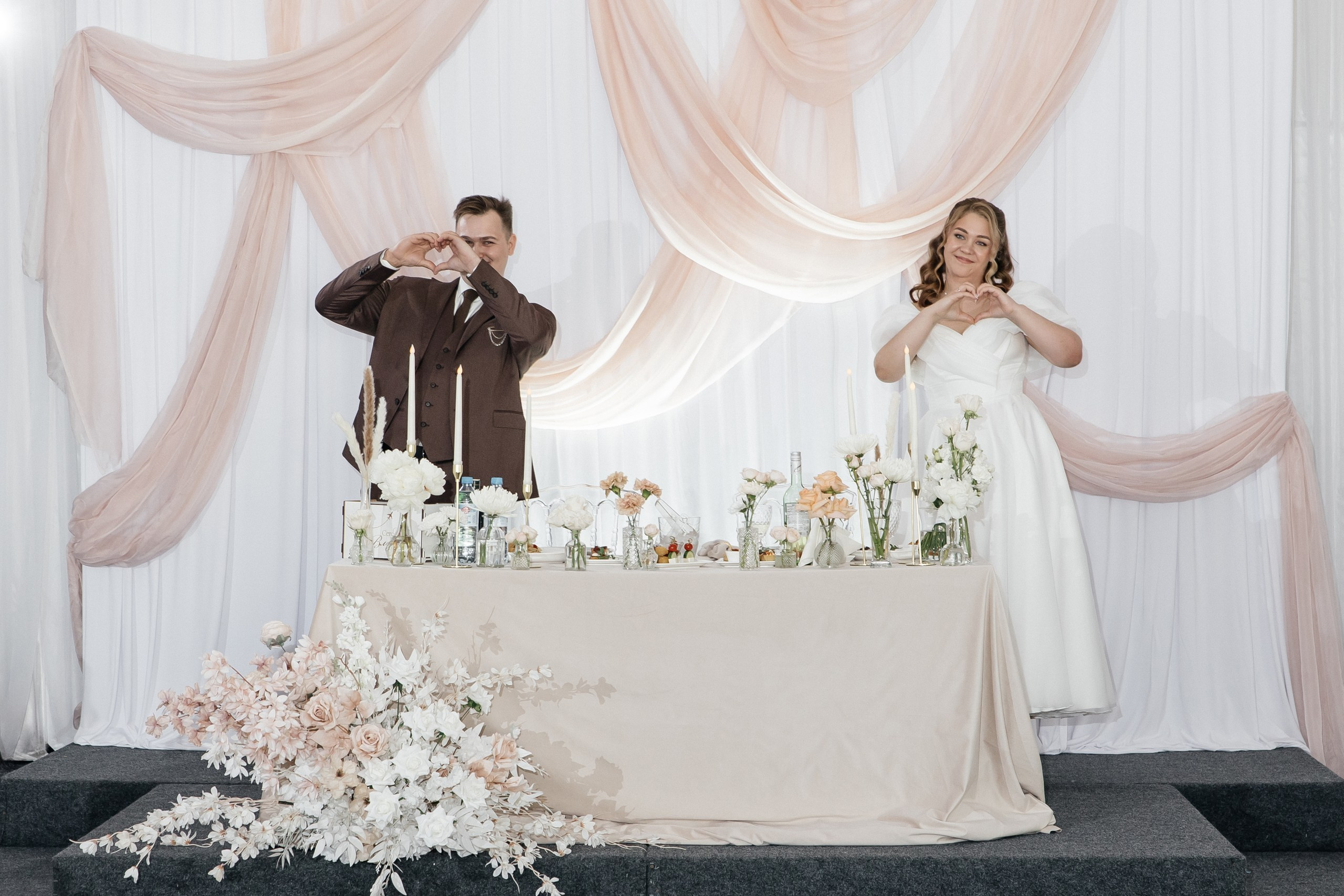 А | А. Любовь, танцы и котики 🐾. Свадебный фотограф Настя Шелл г. Череповец