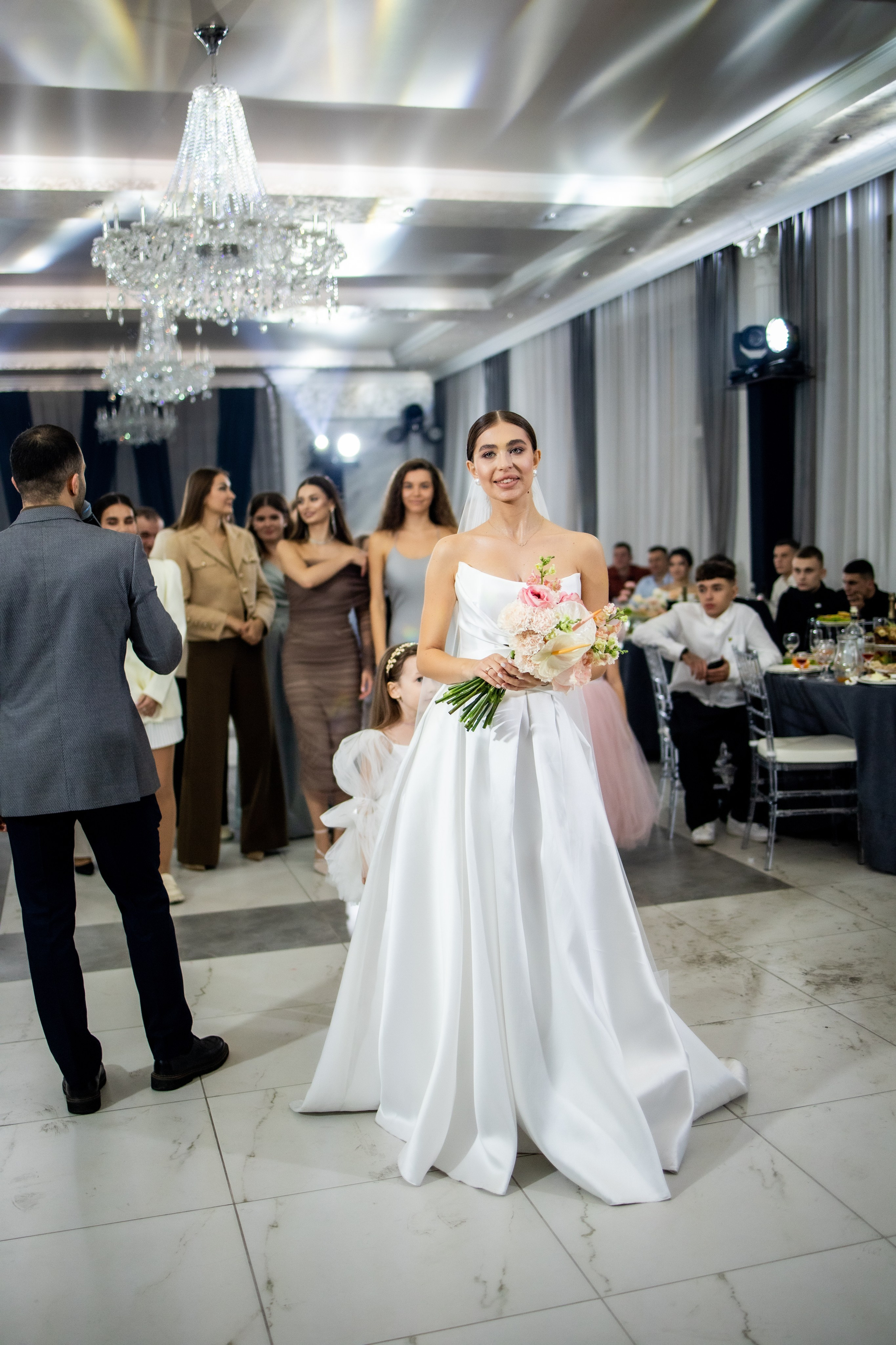 Артем и Вероника — Торжество. Фотограф Надежда Лукьянова