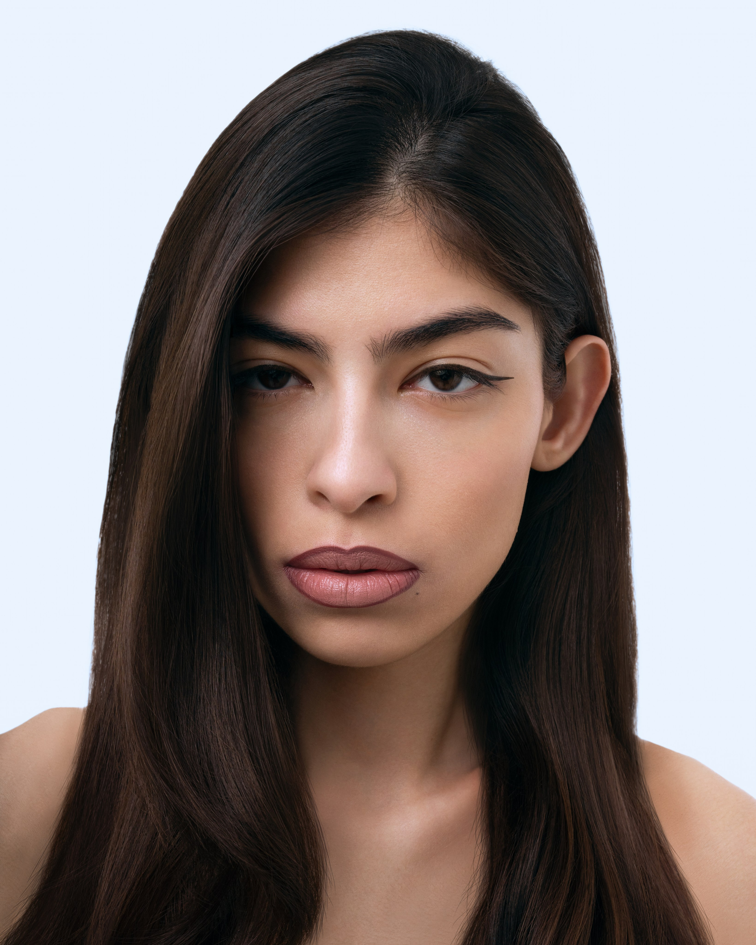 Ph: @lunjude Md: @rosyaaaaa Asst: @retouch_kristina.ruka Backstage: @elen.anya retouch: @mir_marie_