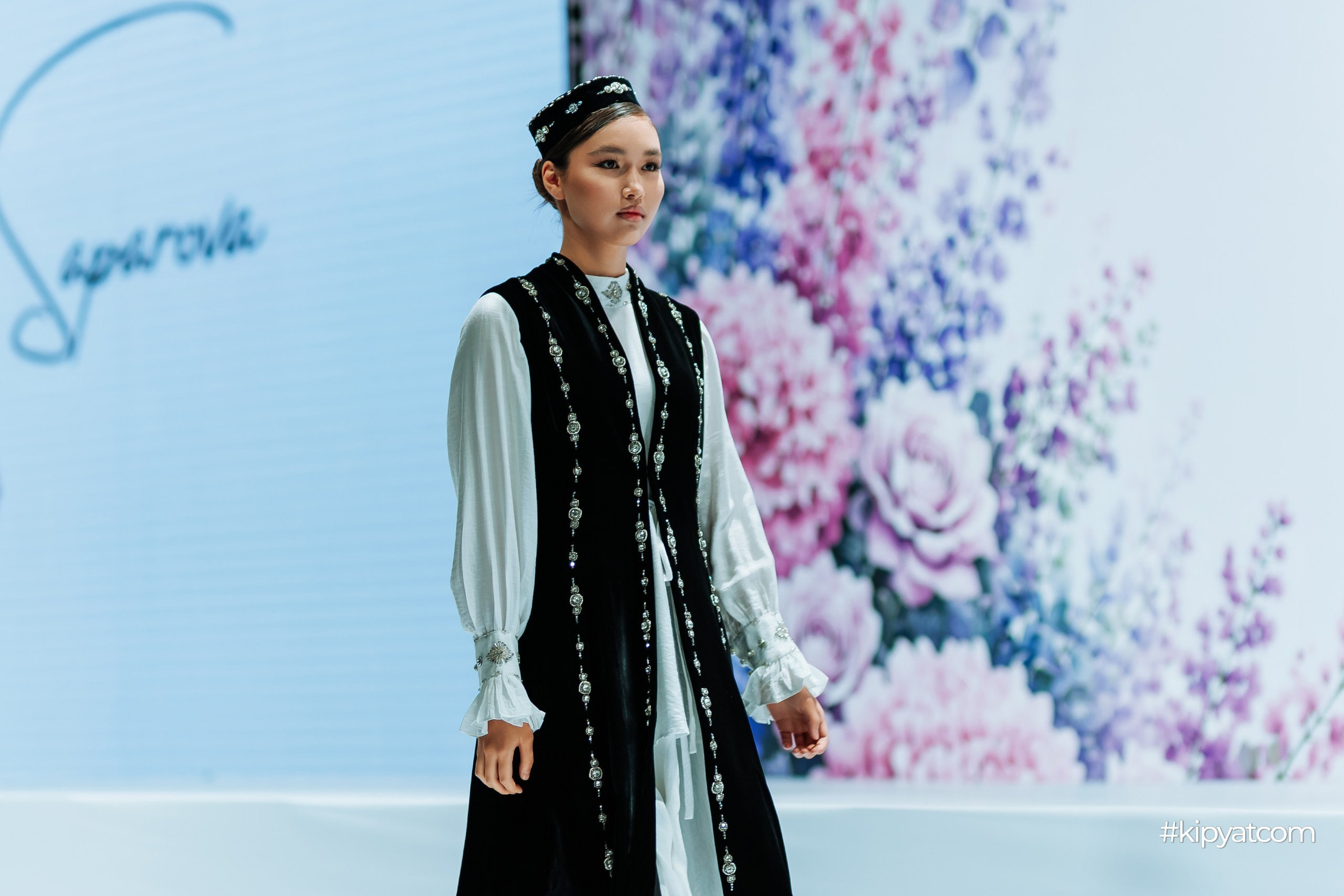 KAZAKHSTAN FASHION WEEK SHYMKENT 11 SEASON. Кипятком Шымкент