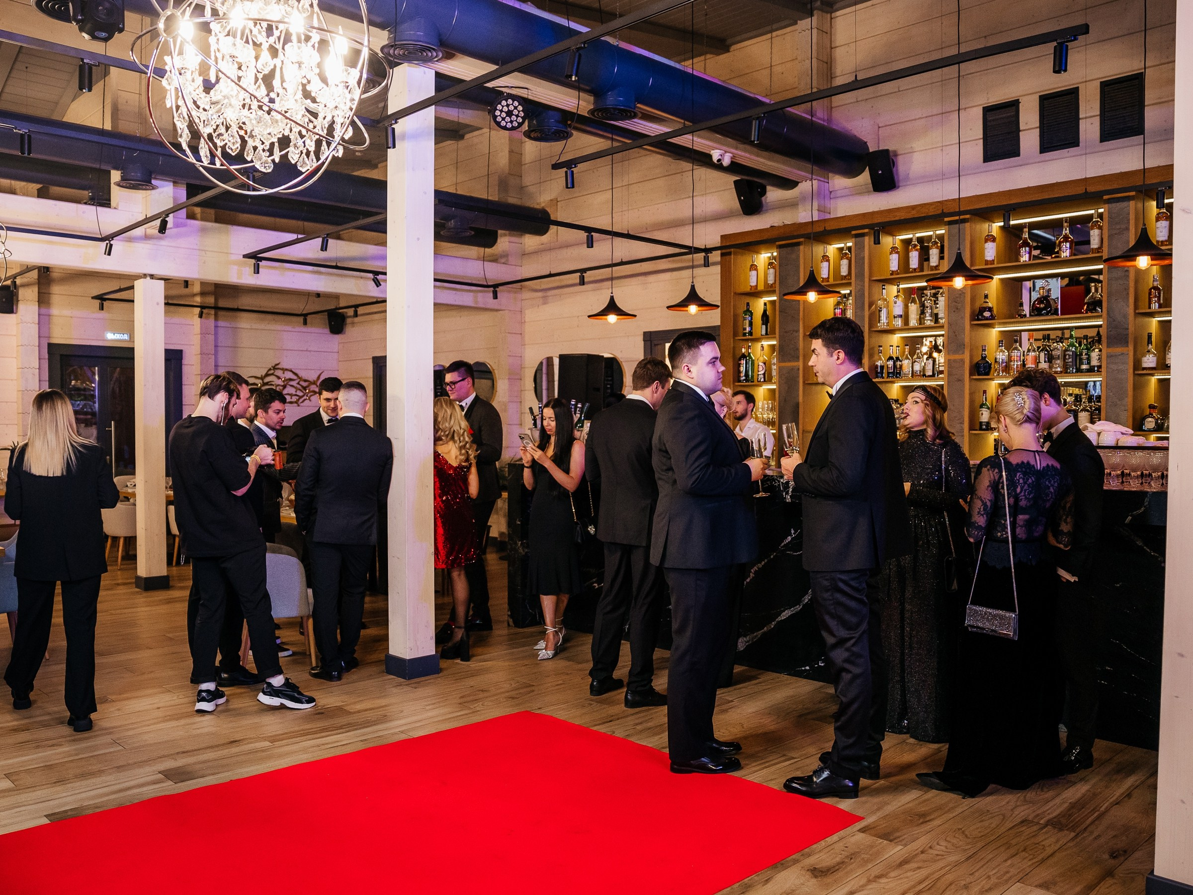 Денису 35 лет. Репортажный и свадебный фотограф Катерина Потапова