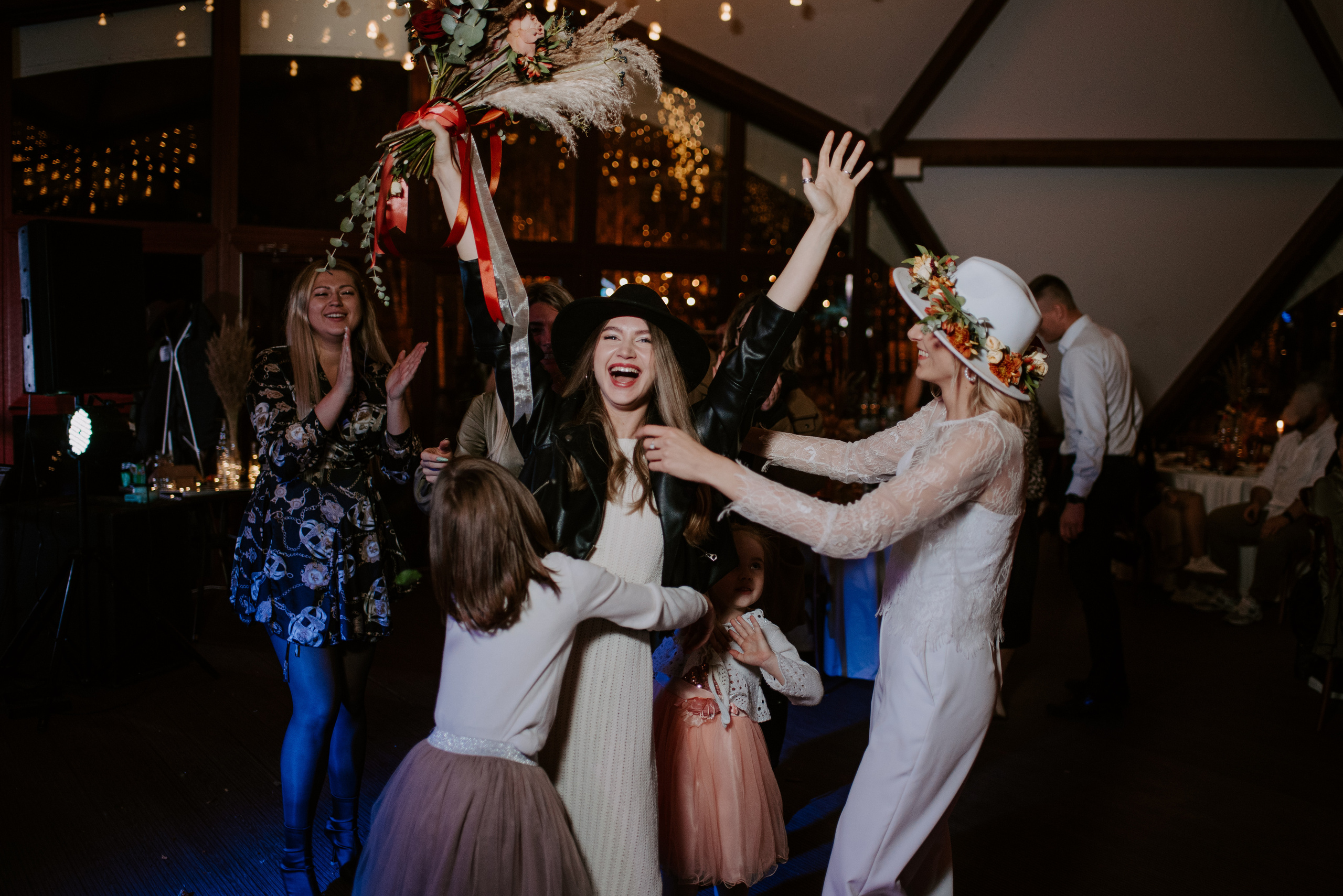 Осенняя история любви. Свадебный, репортажный и семейный фотограф в Москве Арина Зак