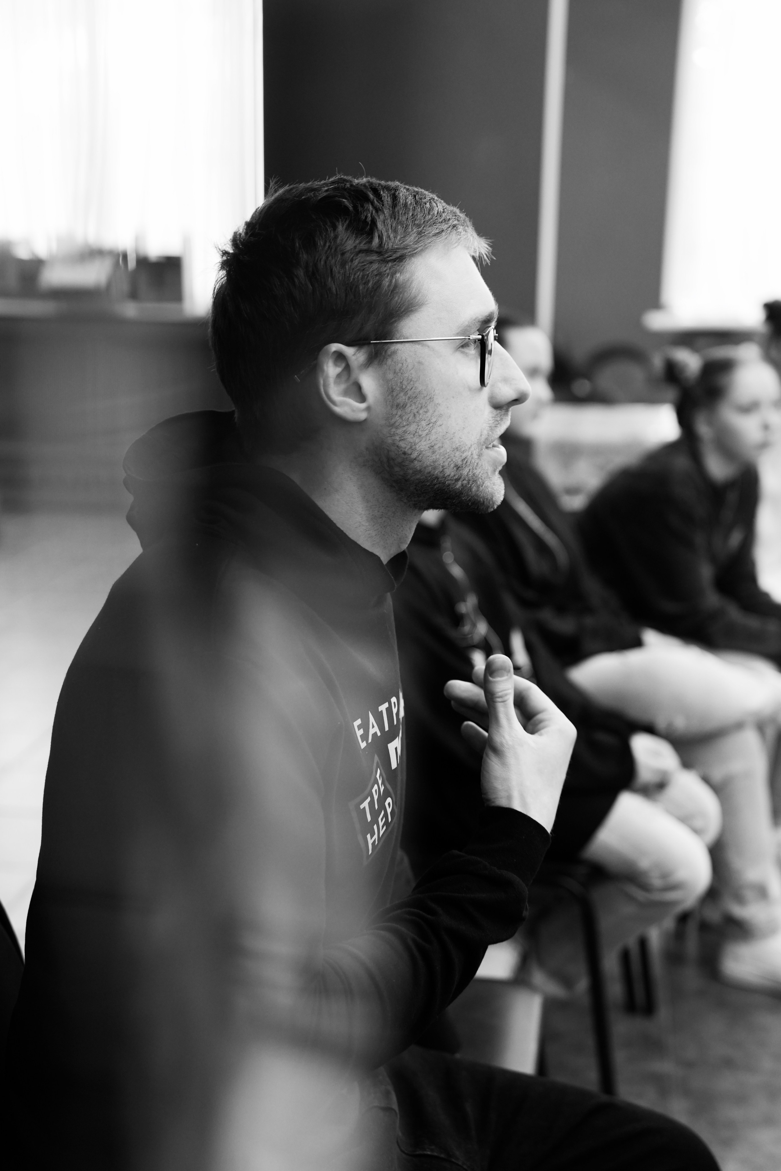 Театр. Анна Жукова — Режиссёр кино и цирка, сценарист, фотограф