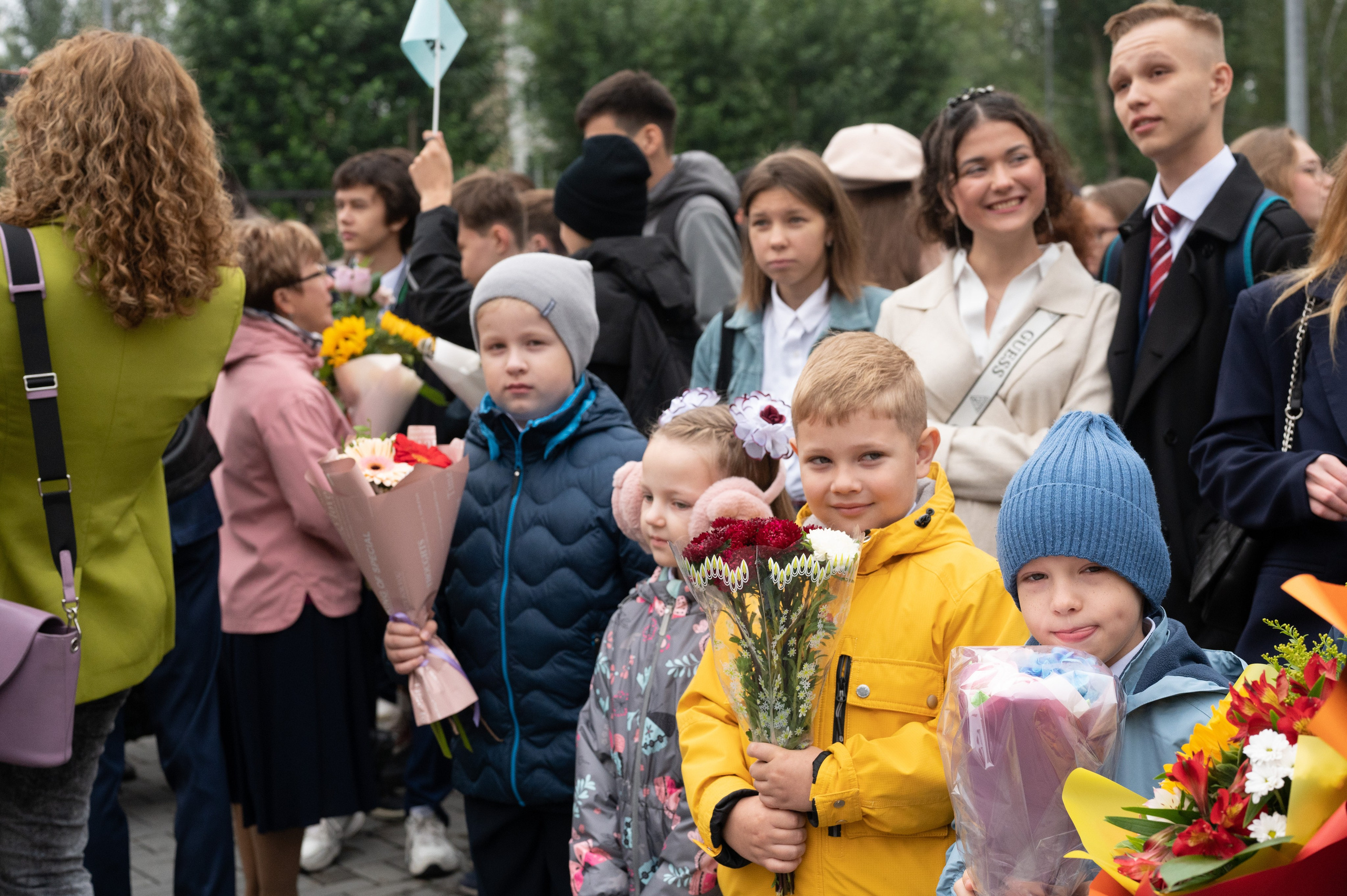 1 сентября 1 К 16 гимназия репортаж, линейка +в классе. Фотограф новорожденных, семейный детский в Тюмени Татьяна Морозова