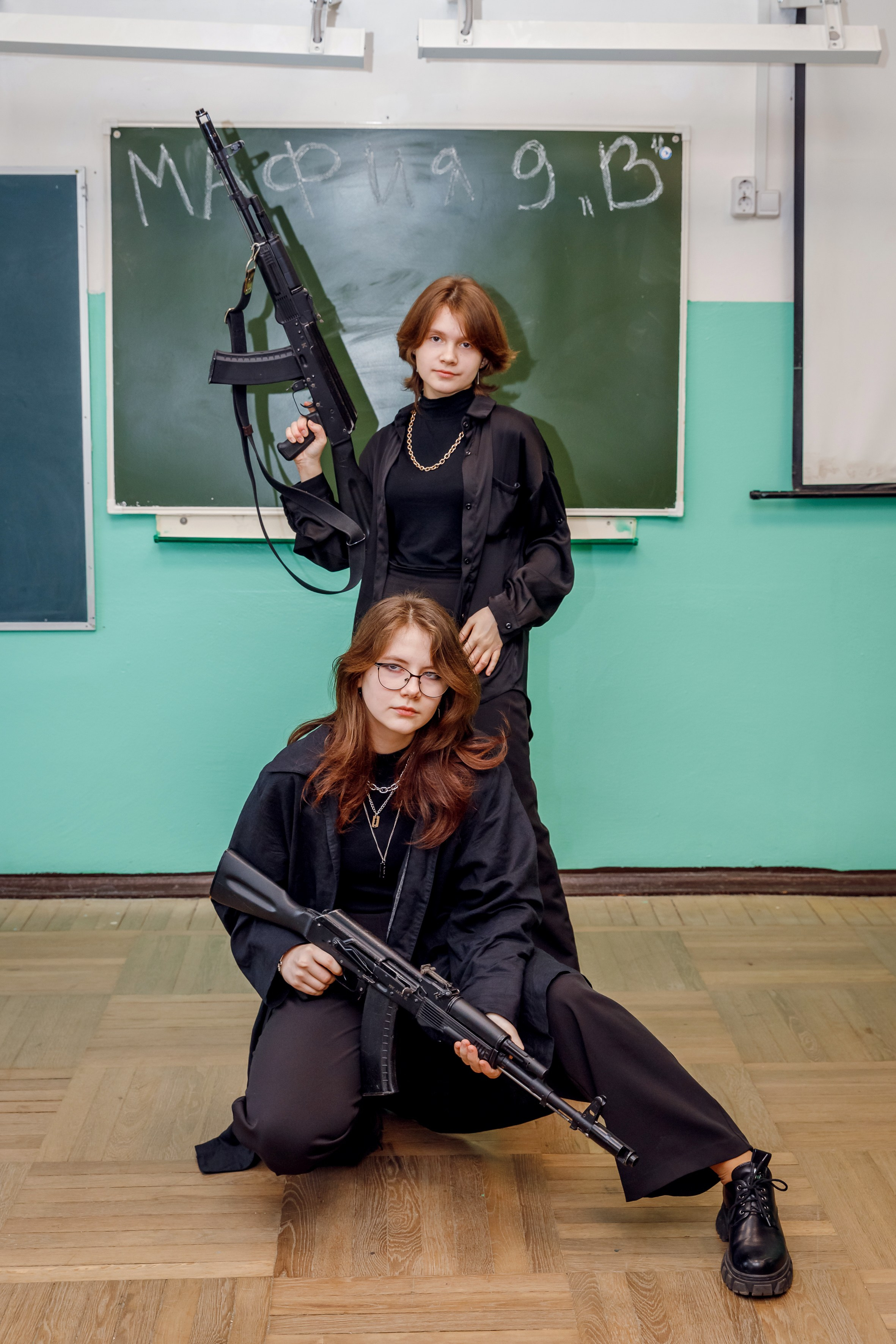 И В ШКОЛЕ ЕСТЬ ЖИЗНЬ. Марина Ушакова. Фотограф. Выпускные альбомы. г. Краснодар