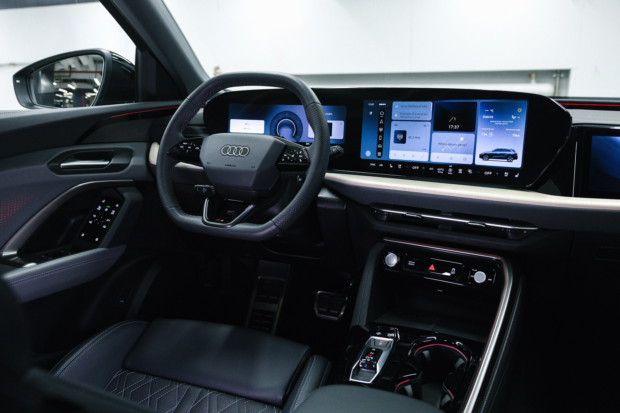 Audi Q5  40 TFSI 2.0 S tronic (204 л. с.). Автосалон «Х-Авто»