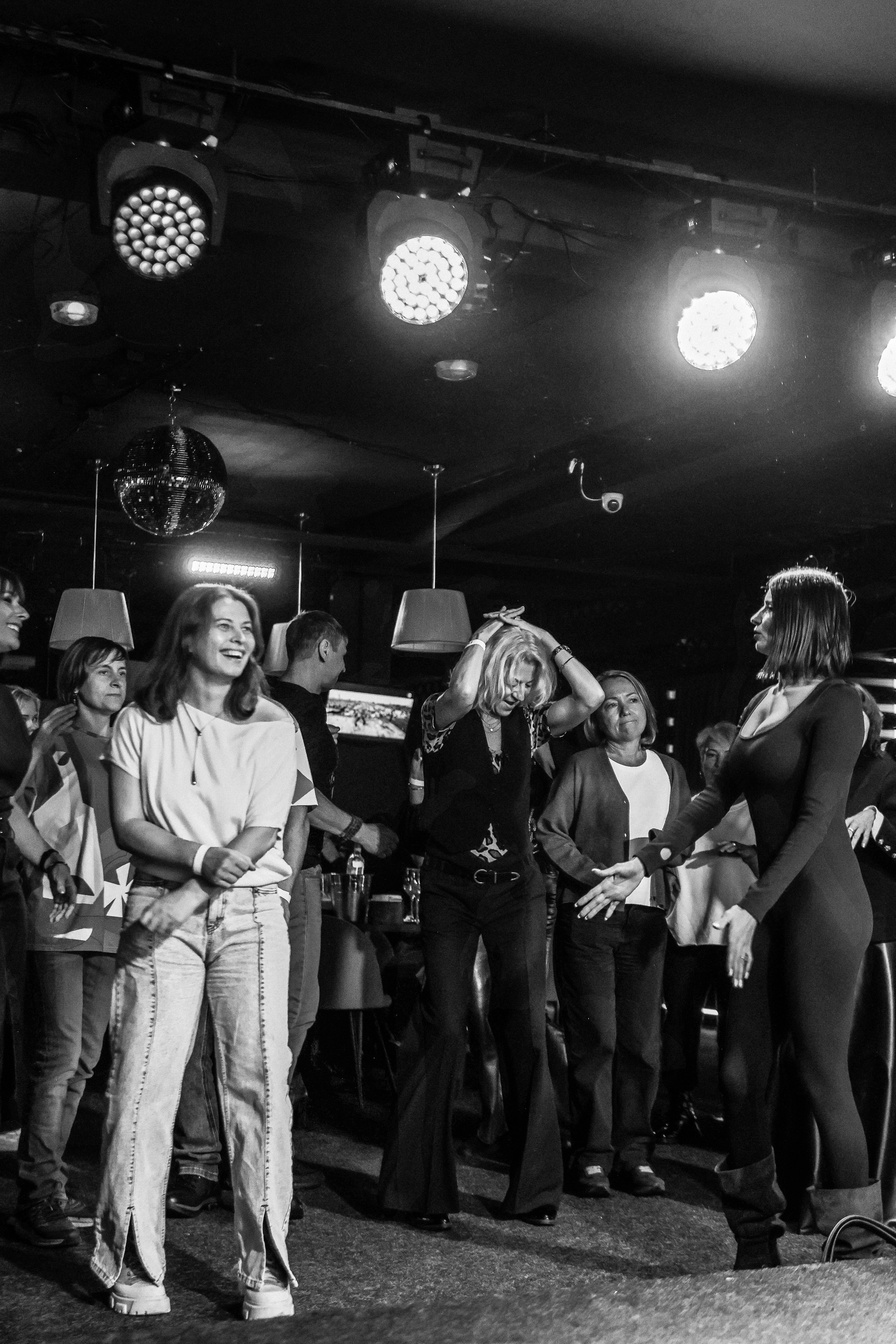 Дискотека под хиты 2000 в Истории. Фотограф Юлия Мальцева