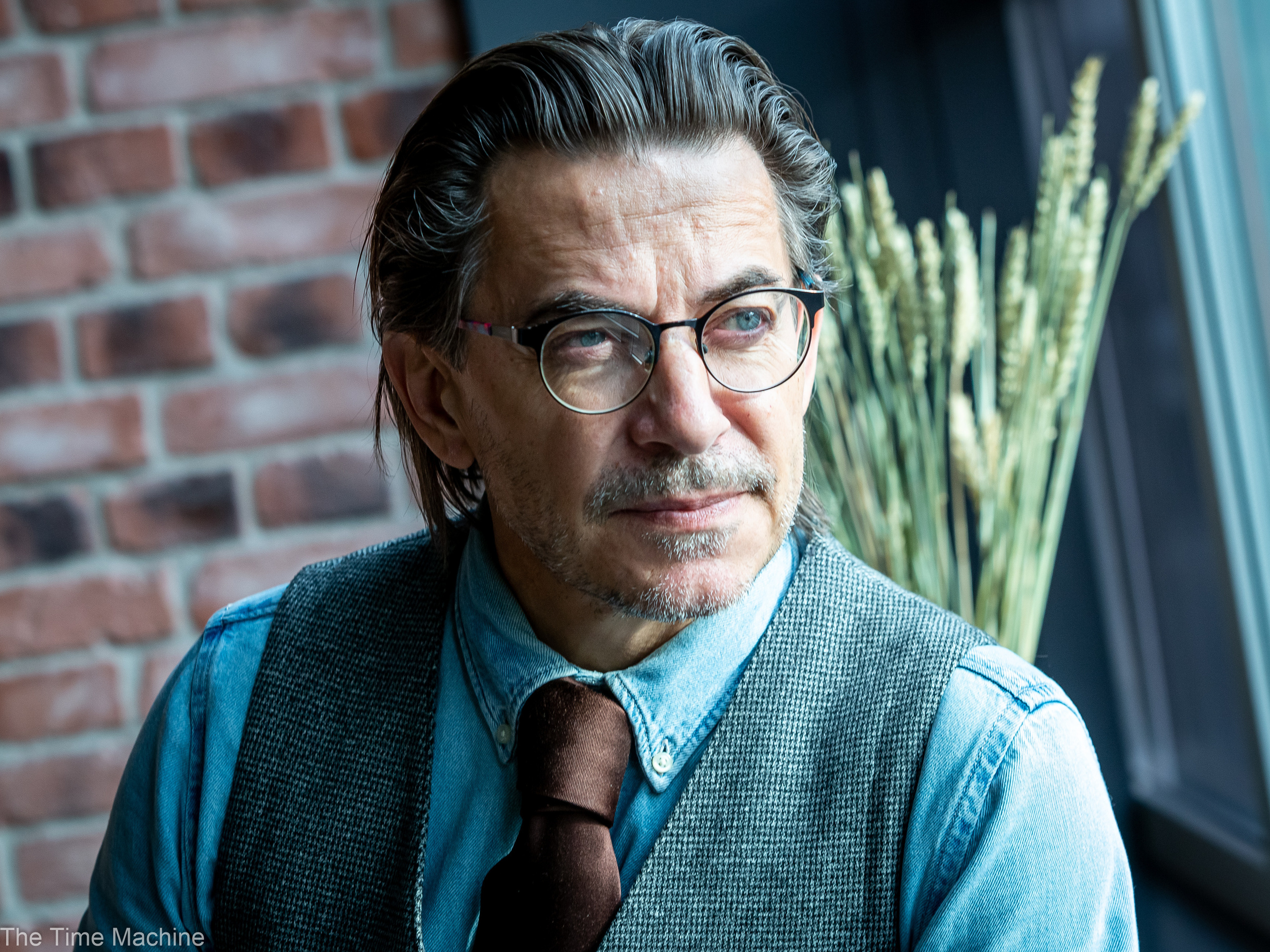 МУЖСКОЙ ПОРТРЕТ. Фотограф для маркетплейсов Михаил Бове